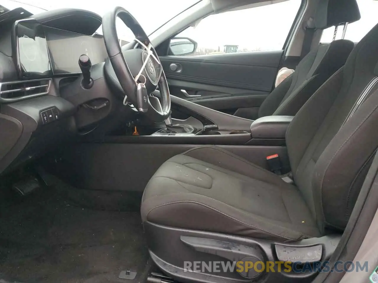 7 Photograph of a damaged car KMHLS4AG8PU478188 HYUNDAI ELANTRA 2023