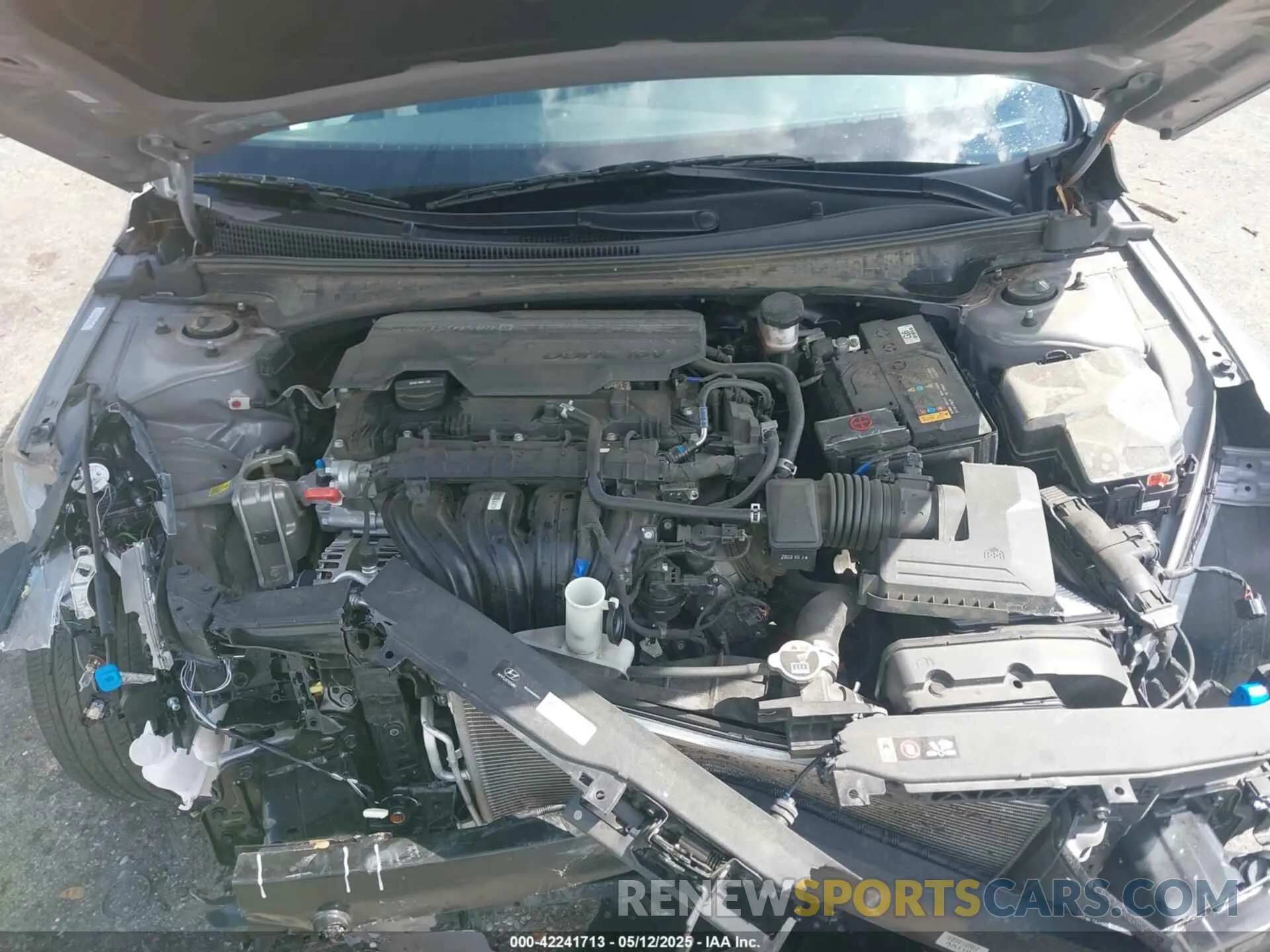 10 Photograph of a damaged car KMHLS4AG8PU562057 HYUNDAI ELANTRA 2023
