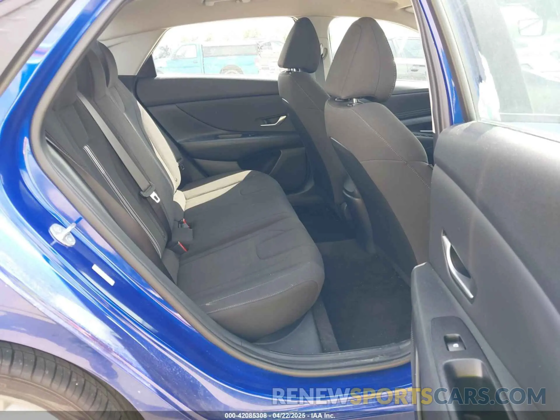 8 Photograph of a damaged car KMHLS4AG8PU625657 HYUNDAI ELANTRA 2023