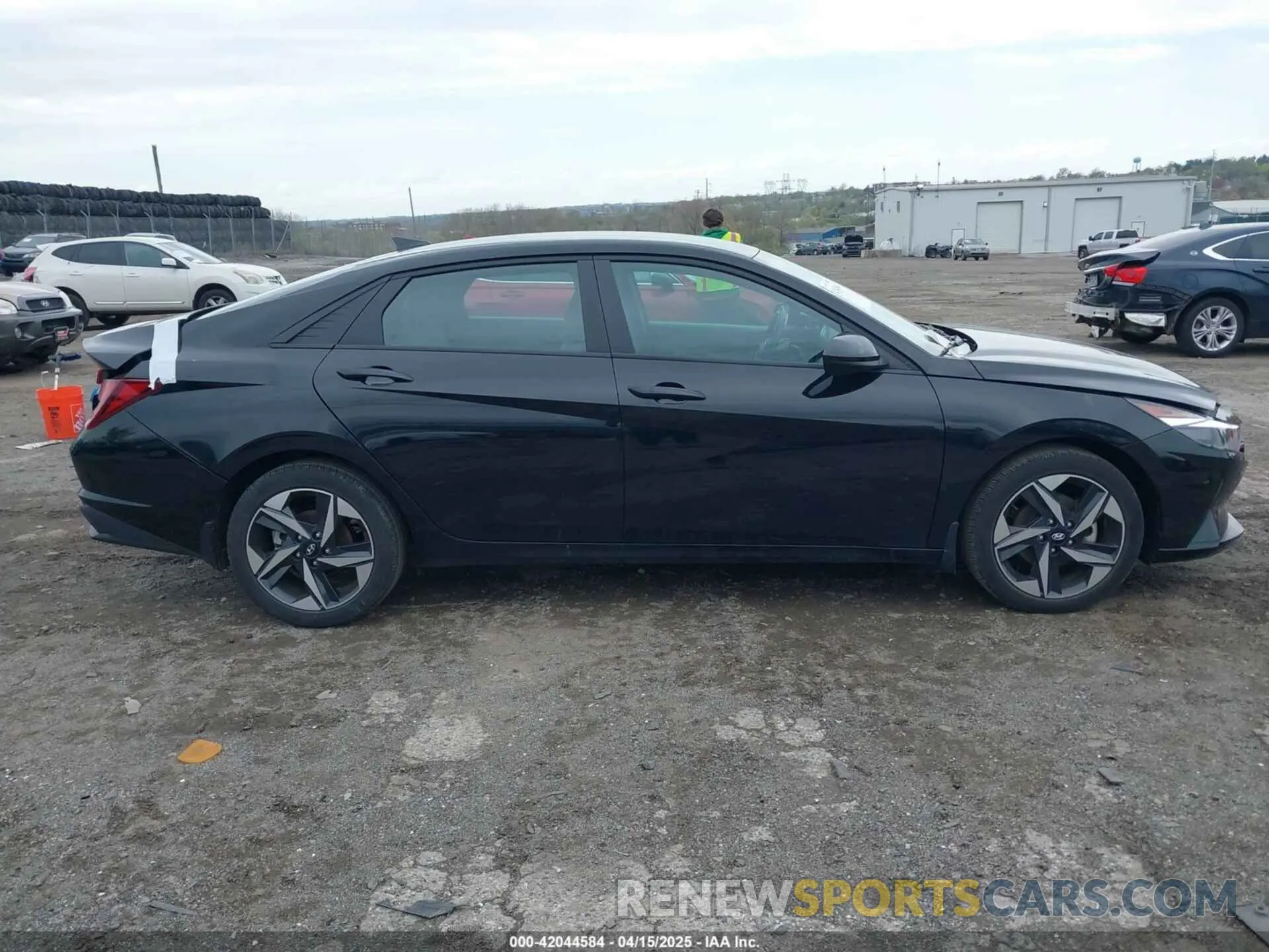13 Photograph of a damaged car KMHLS4AG9PU428383 HYUNDAI ELANTRA 2023