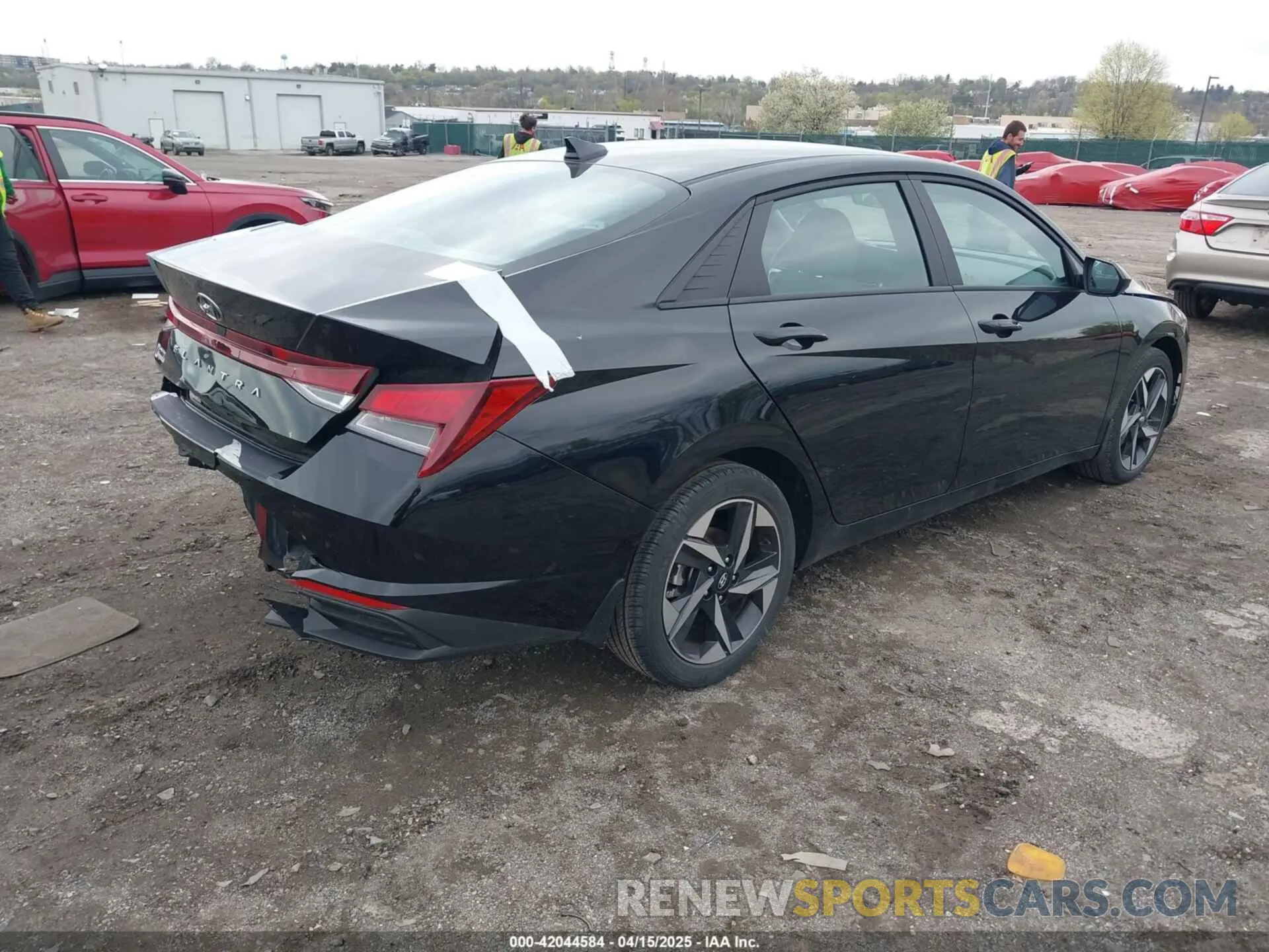 4 Photograph of a damaged car KMHLS4AG9PU428383 HYUNDAI ELANTRA 2023