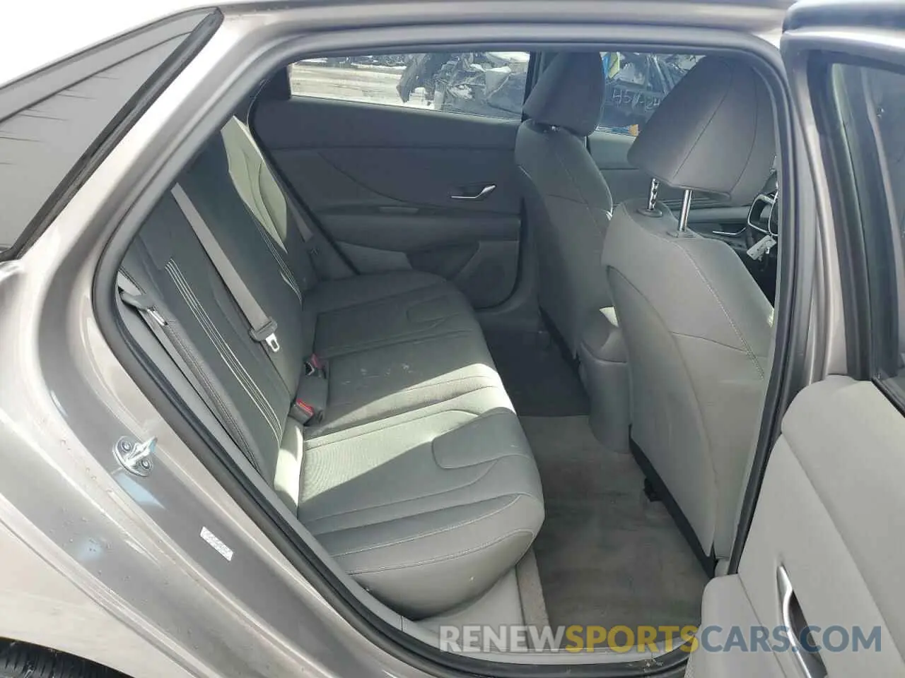 10 Photograph of a damaged car KMHLS4AG9PU462694 HYUNDAI ELANTRA 2023