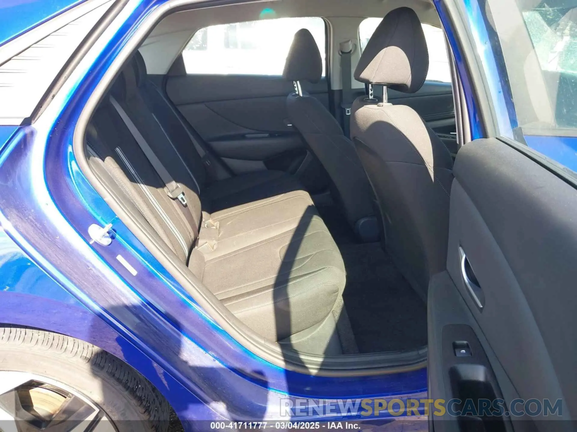 8 Photograph of a damaged car KMHLS4AG9PU569759 HYUNDAI ELANTRA 2023