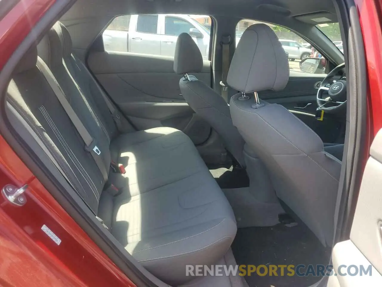 10 Photograph of a damaged car KMHLS4AG9PU590286 HYUNDAI ELANTRA 2023