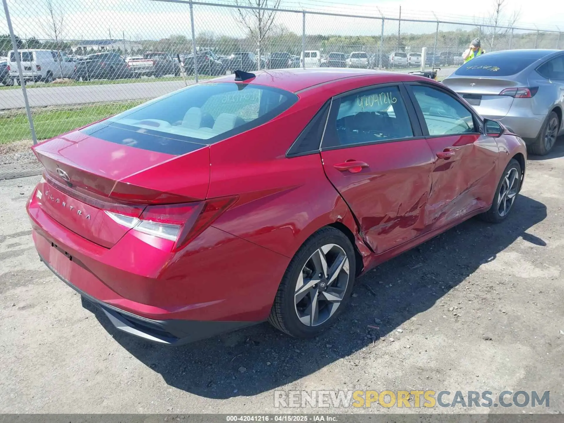 4 Photograph of a damaged car KMHLS4AG9PU614683 HYUNDAI ELANTRA 2023