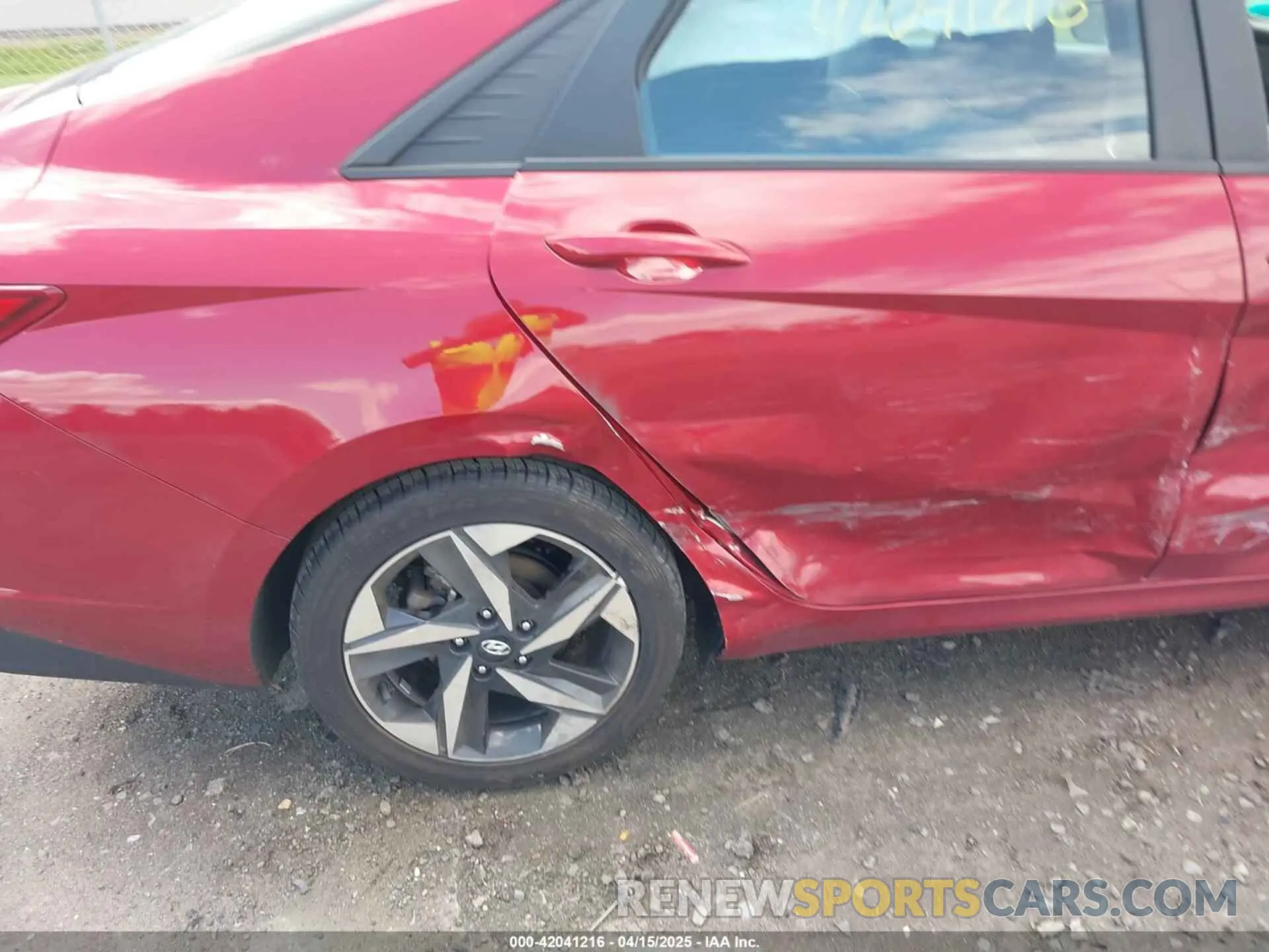 6 Photograph of a damaged car KMHLS4AG9PU614683 HYUNDAI ELANTRA 2023