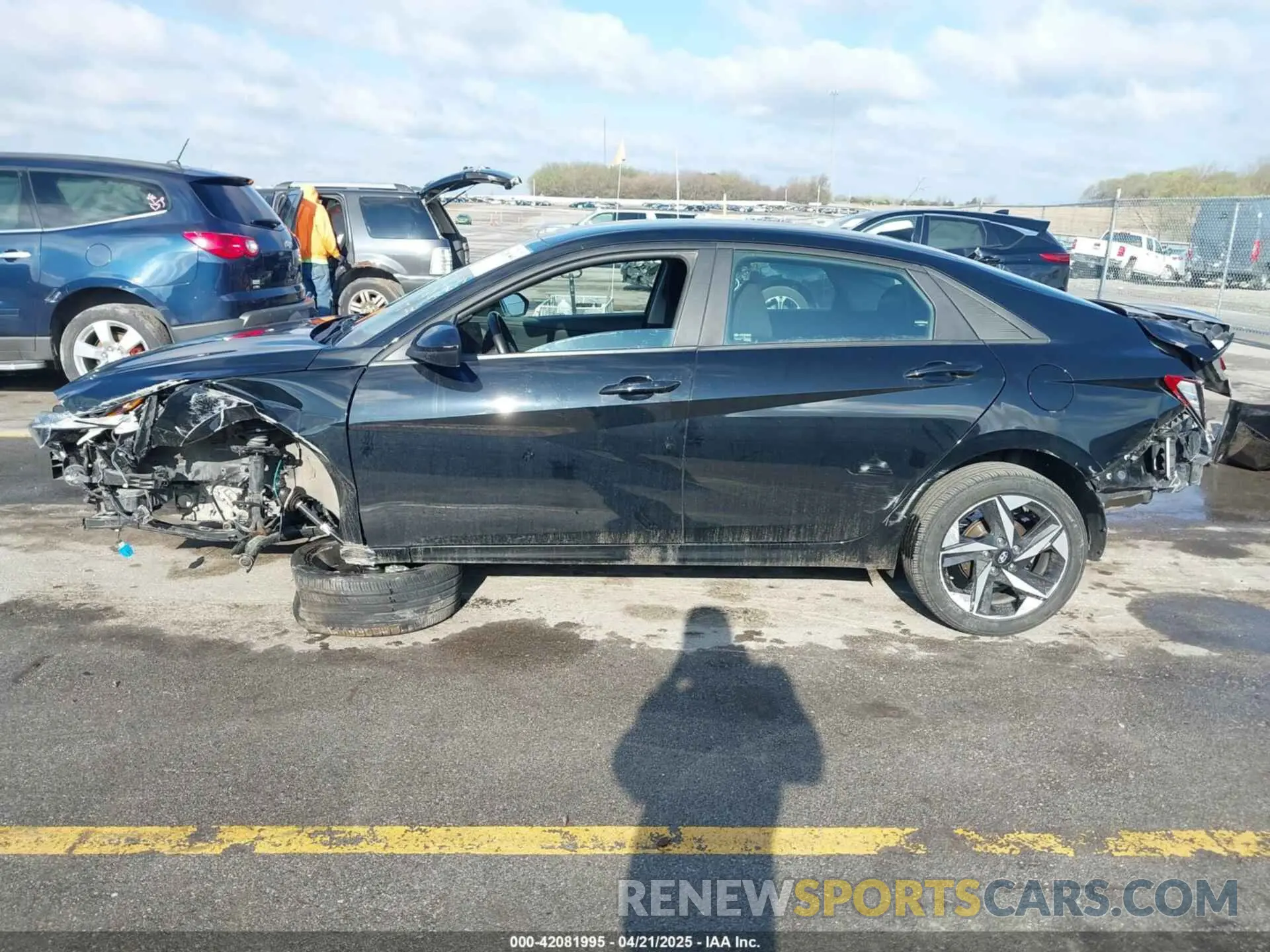 14 Photograph of a damaged car KMHLS4AG9PU634139 HYUNDAI ELANTRA 2023