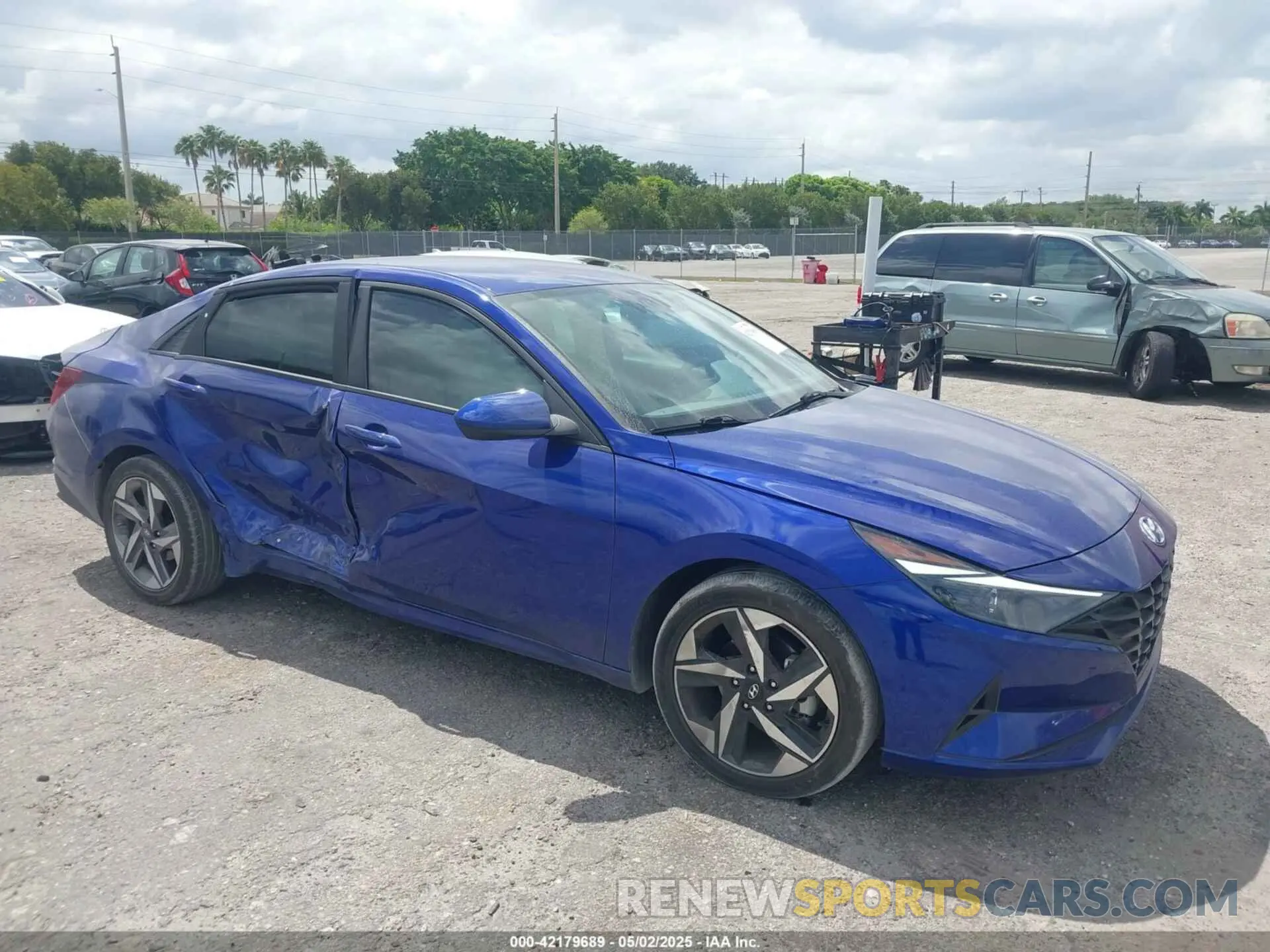 1 Photograph of a damaged car KMHLS4AGXPU485675 HYUNDAI ELANTRA 2023