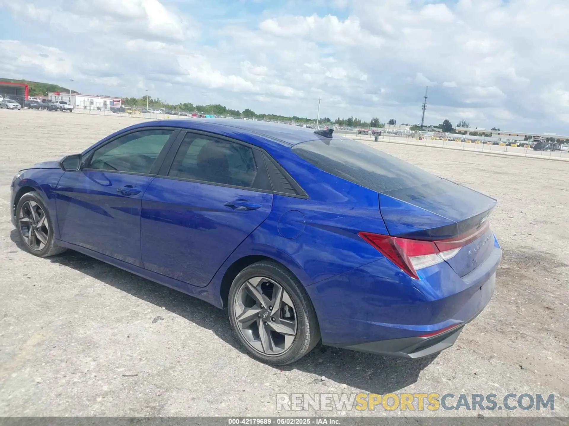 3 Photograph of a damaged car KMHLS4AGXPU485675 HYUNDAI ELANTRA 2023