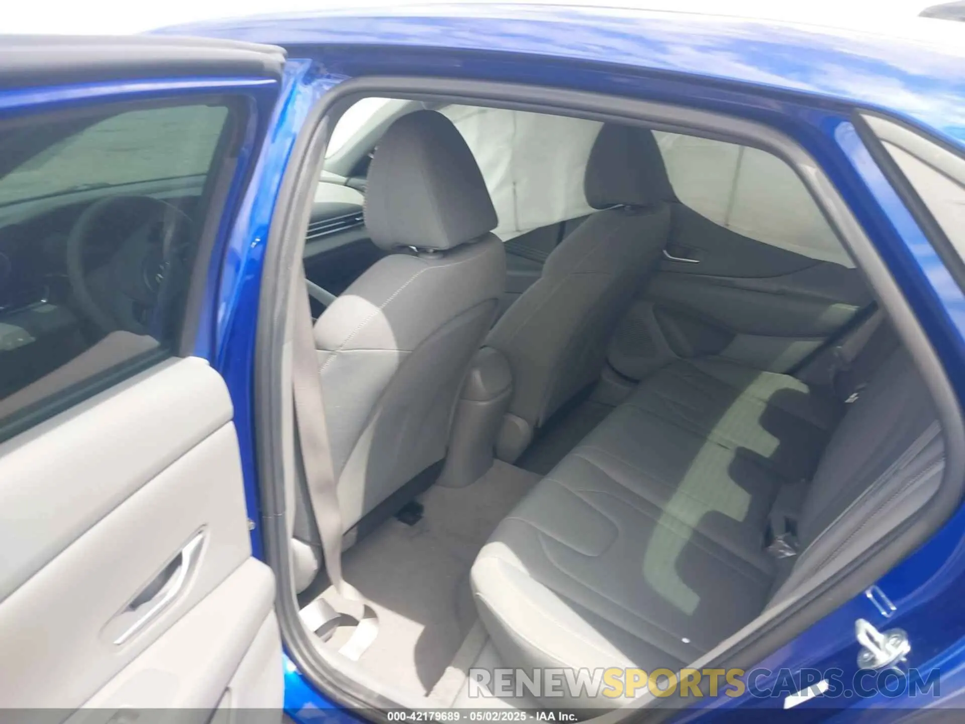 8 Photograph of a damaged car KMHLS4AGXPU485675 HYUNDAI ELANTRA 2023
