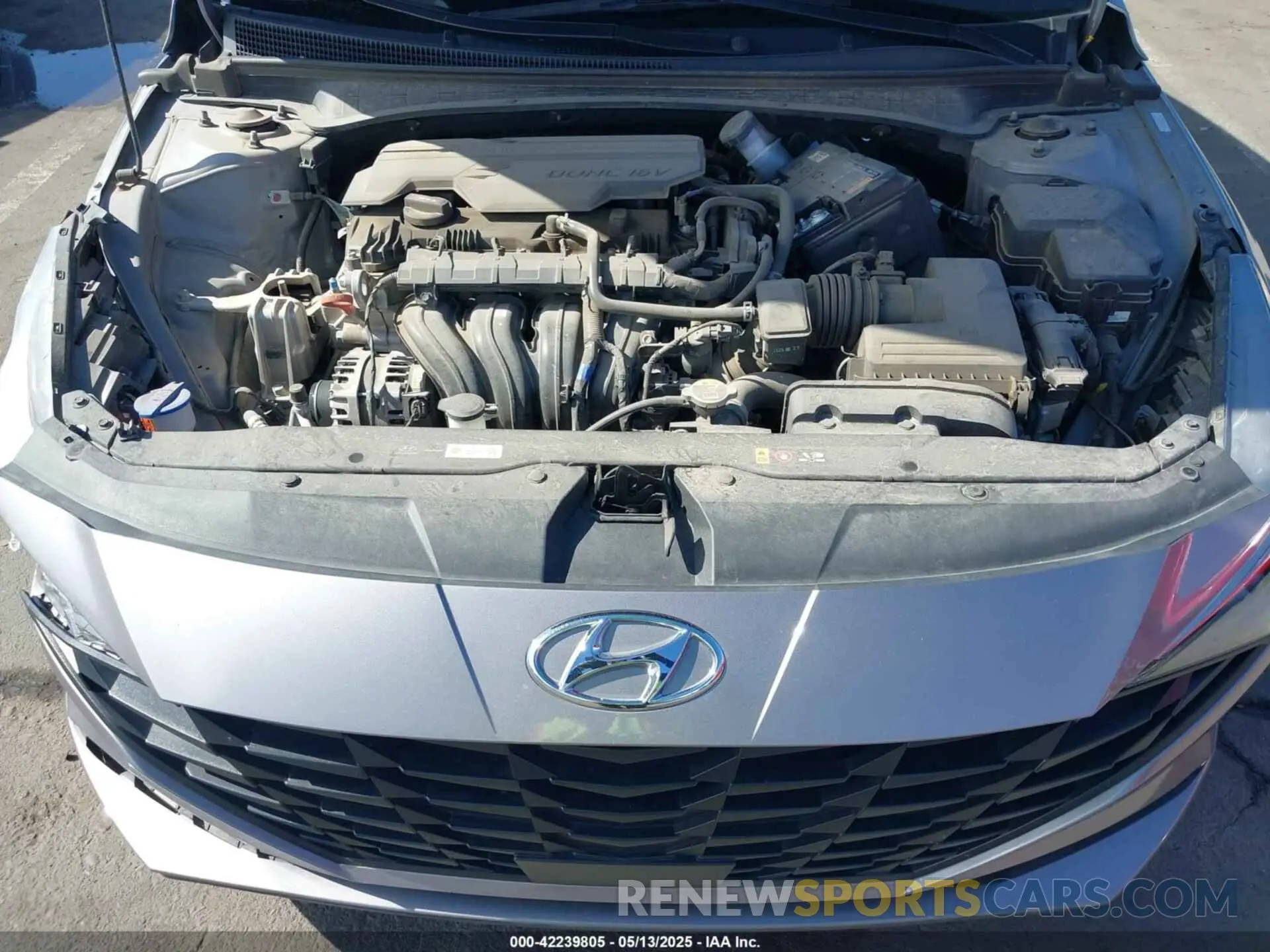 10 Photograph of a damaged car KMHLS4AGXPU545373 HYUNDAI ELANTRA 2023