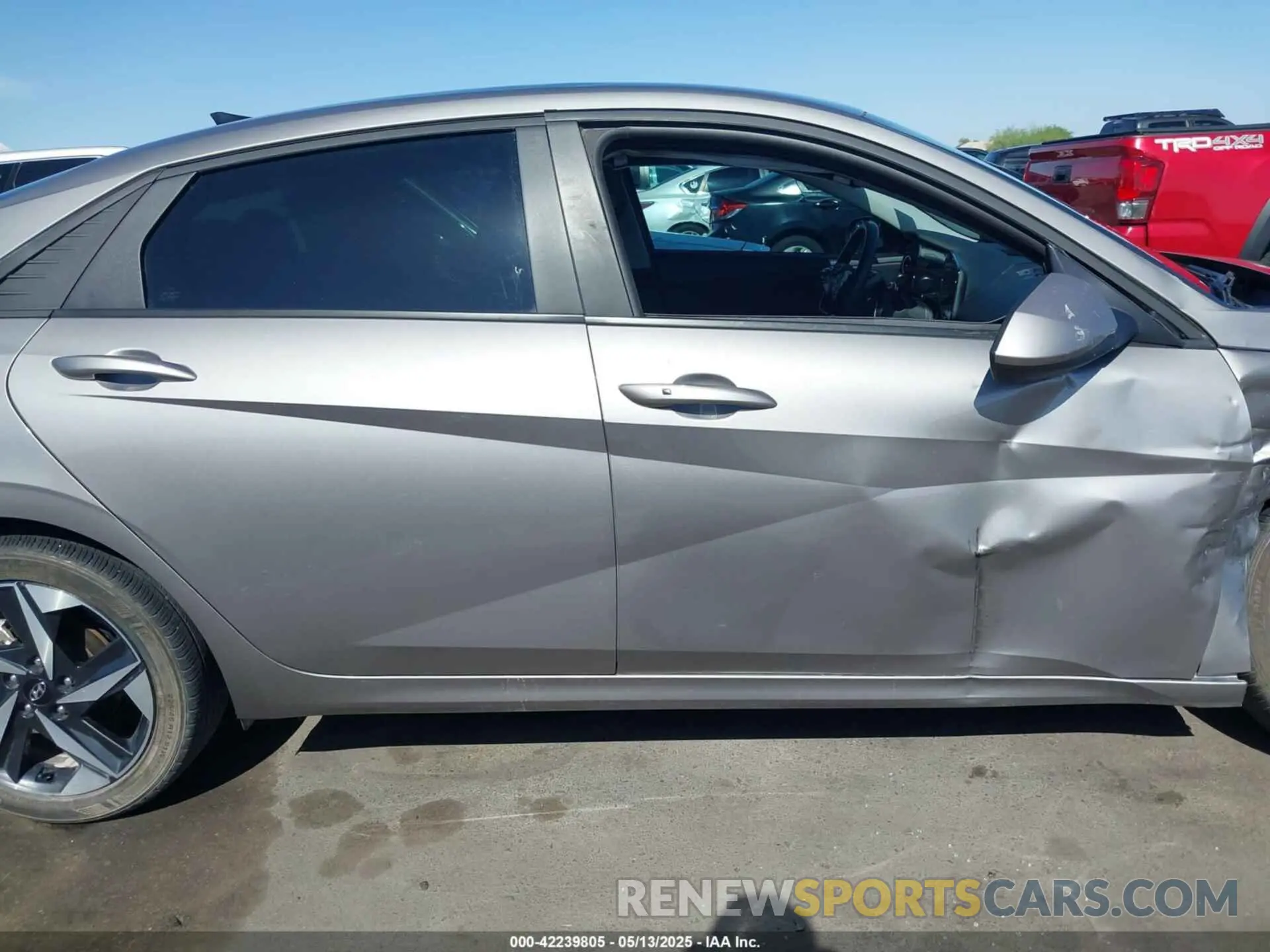 13 Photograph of a damaged car KMHLS4AGXPU545373 HYUNDAI ELANTRA 2023