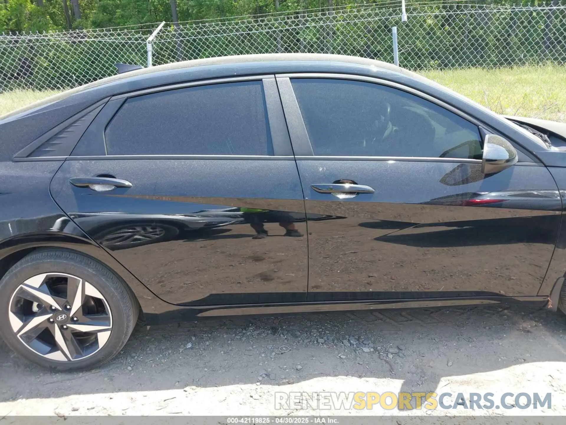 13 Photograph of a damaged car KMHLS4AGXPU568605 HYUNDAI ELANTRA 2023