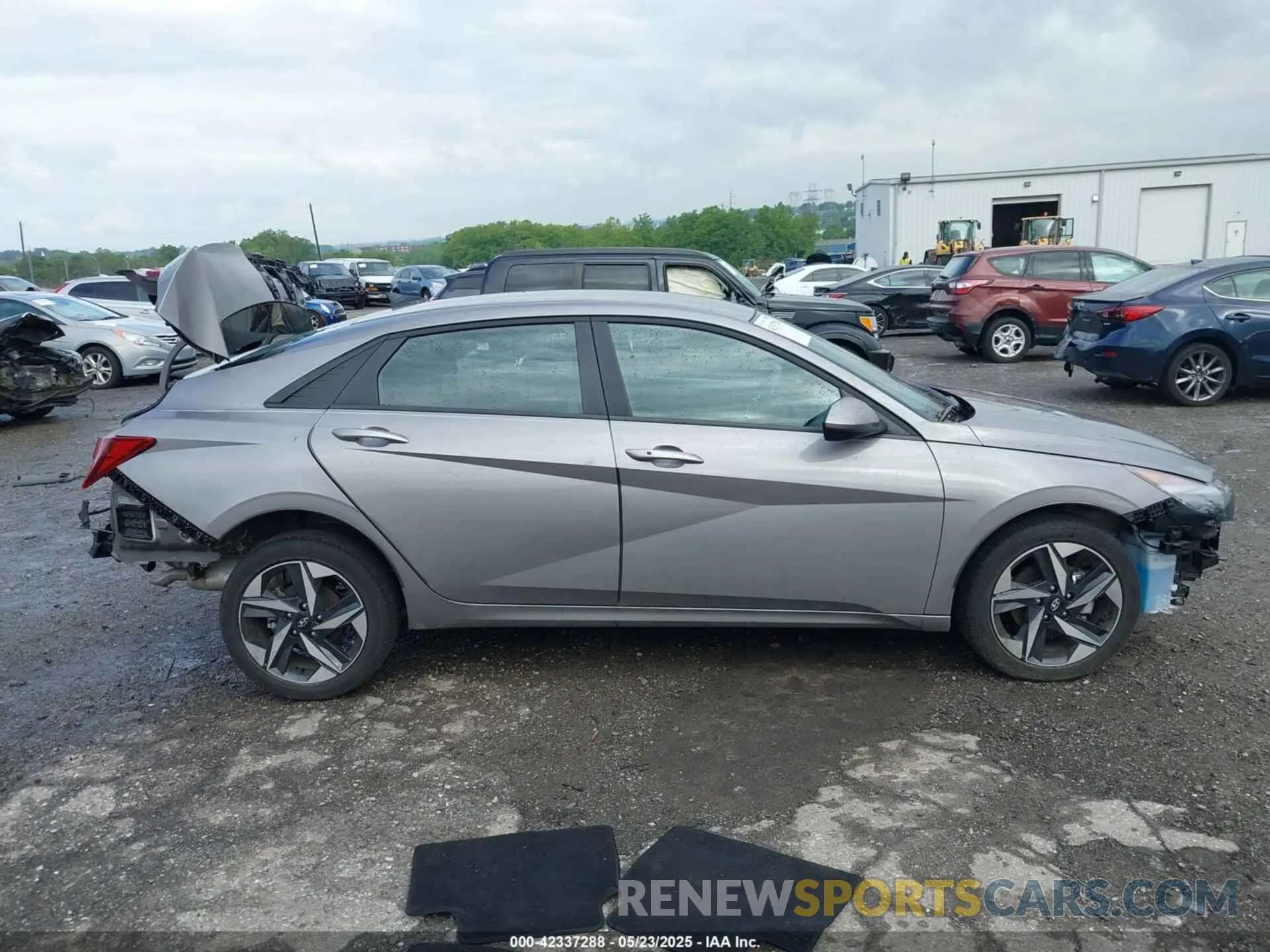 13 Photograph of a damaged car KMHLS4AGXPU611730 HYUNDAI ELANTRA 2023