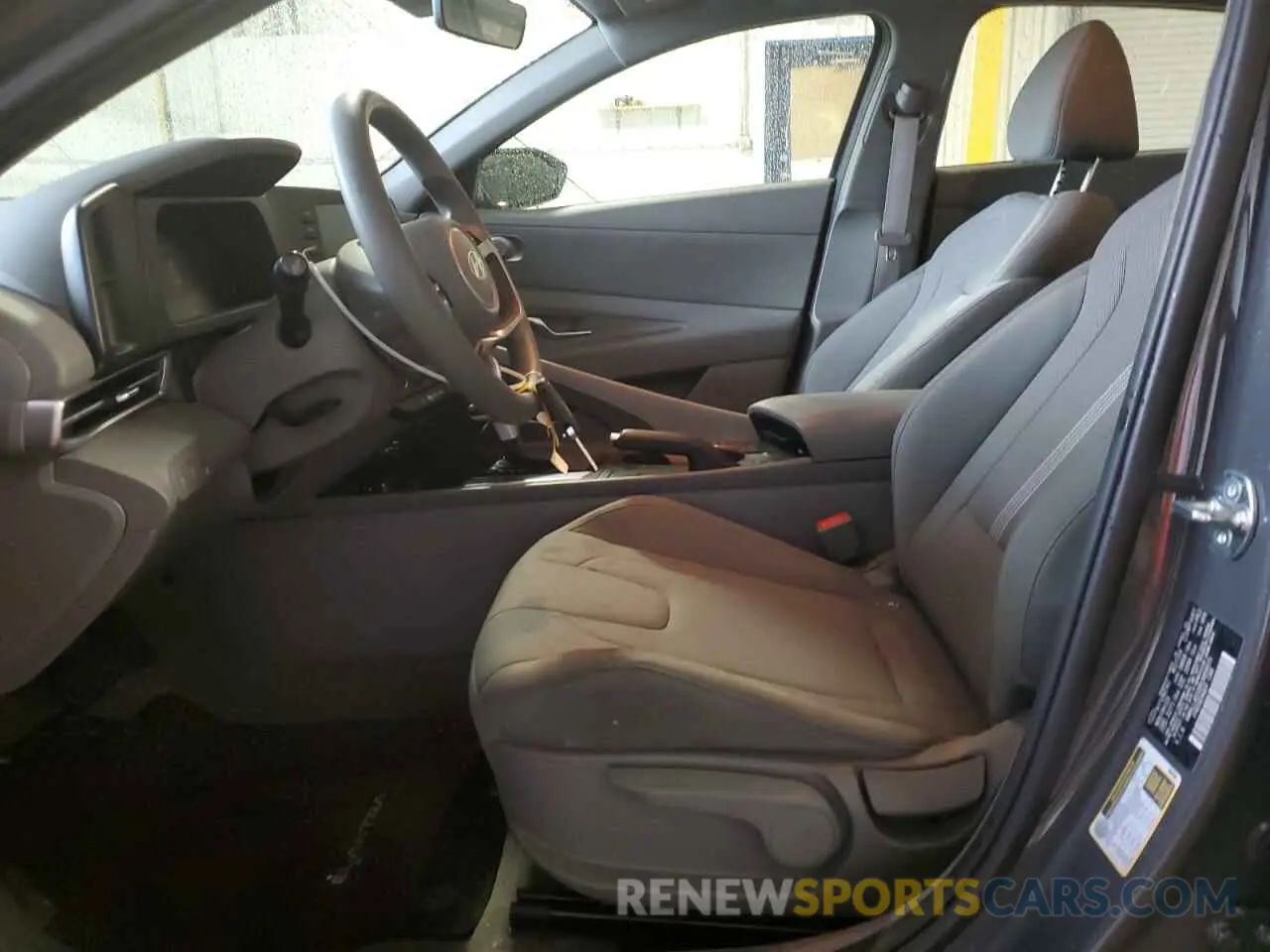 7 Photograph of a damaged car KMHLL4DG0RU689915 HYUNDAI ELANTRA 2024