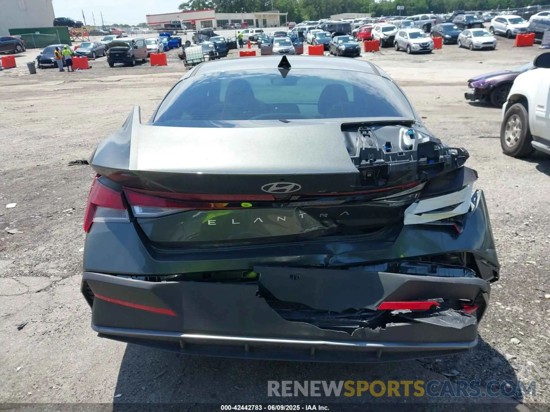 16 Photograph of a damaged car KMHLL4DG0RU758666 HYUNDAI ELANTRA 2024