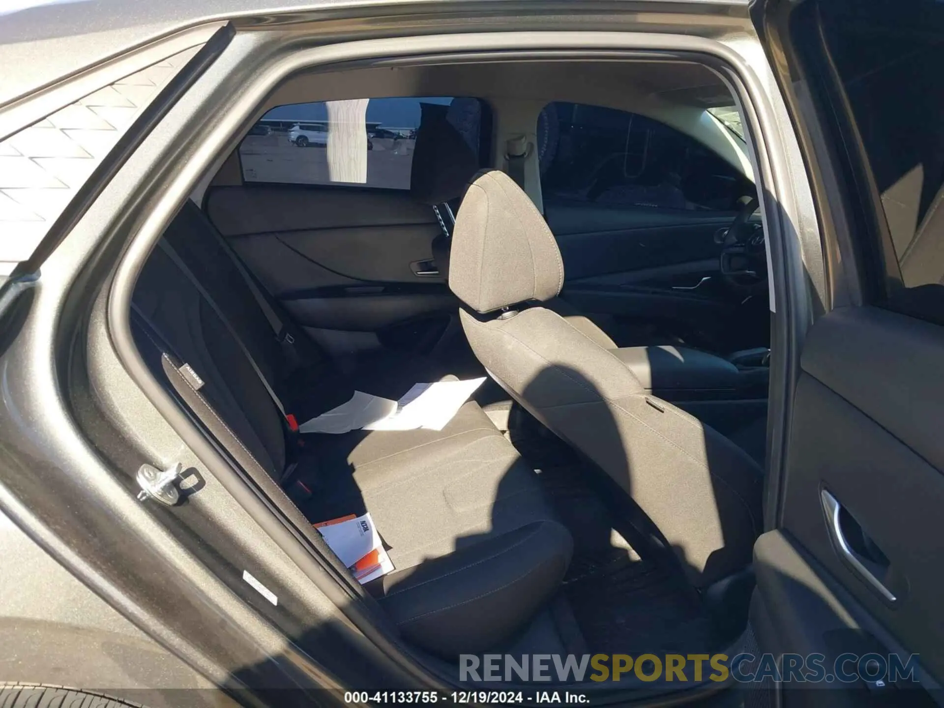 8 Photograph of a damaged car KMHLL4DG0RU818252 HYUNDAI ELANTRA 2024