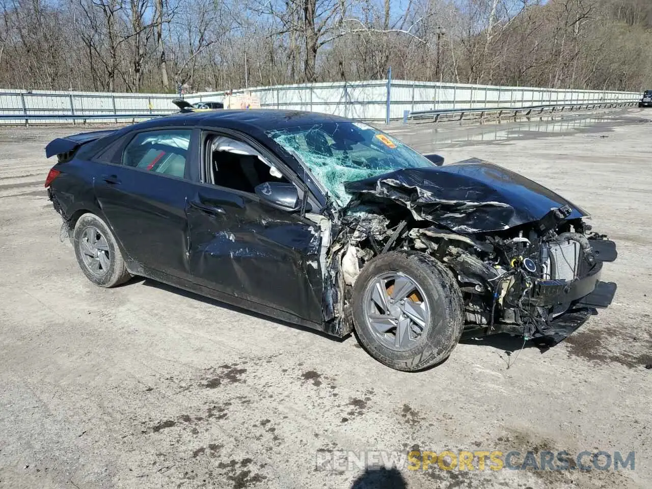 4 Photograph of a damaged car KMHLL4DG1RU683976 HYUNDAI ELANTRA 2024