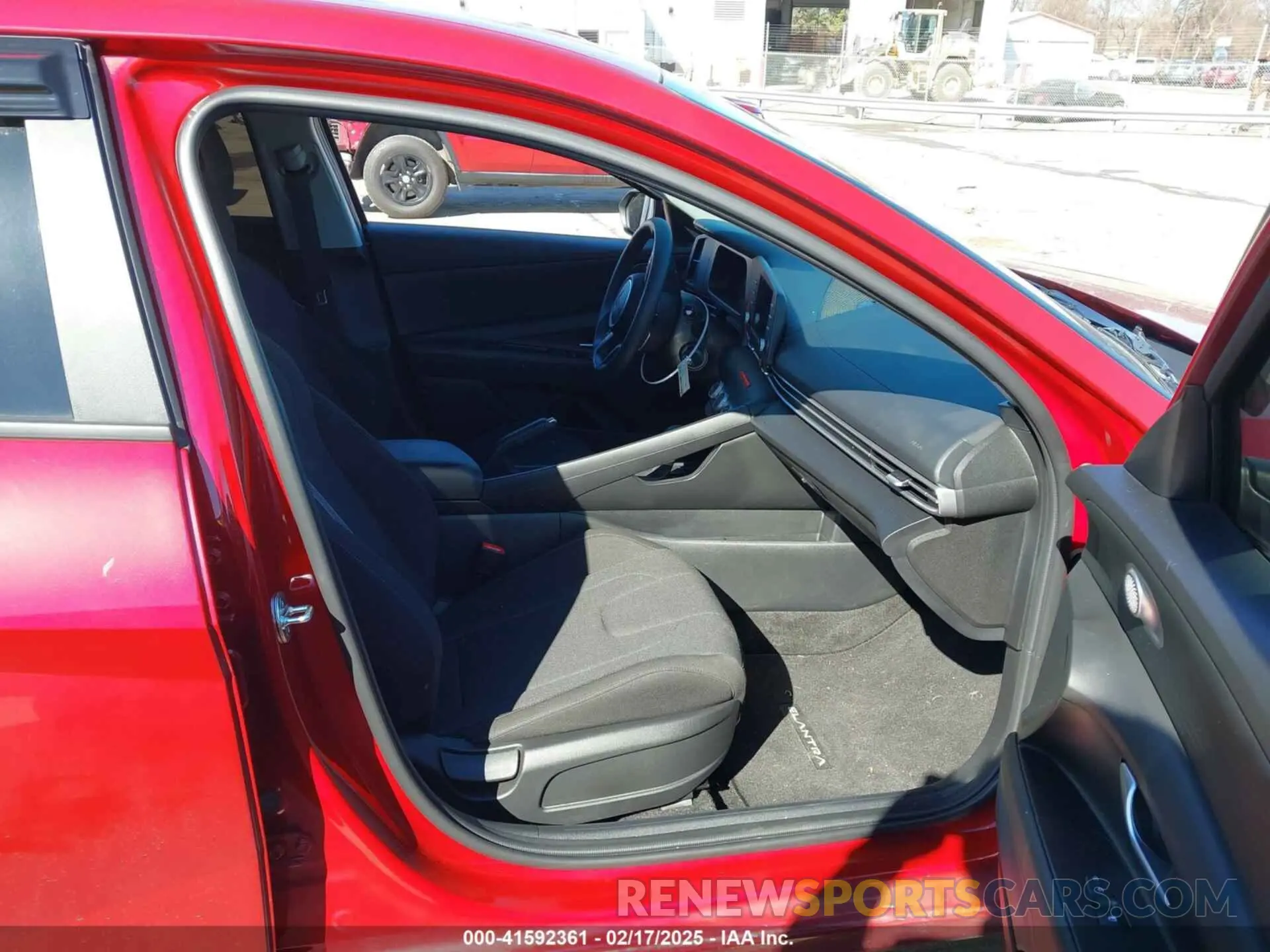 5 Photograph of a damaged car KMHLL4DG1RU689406 HYUNDAI ELANTRA 2024