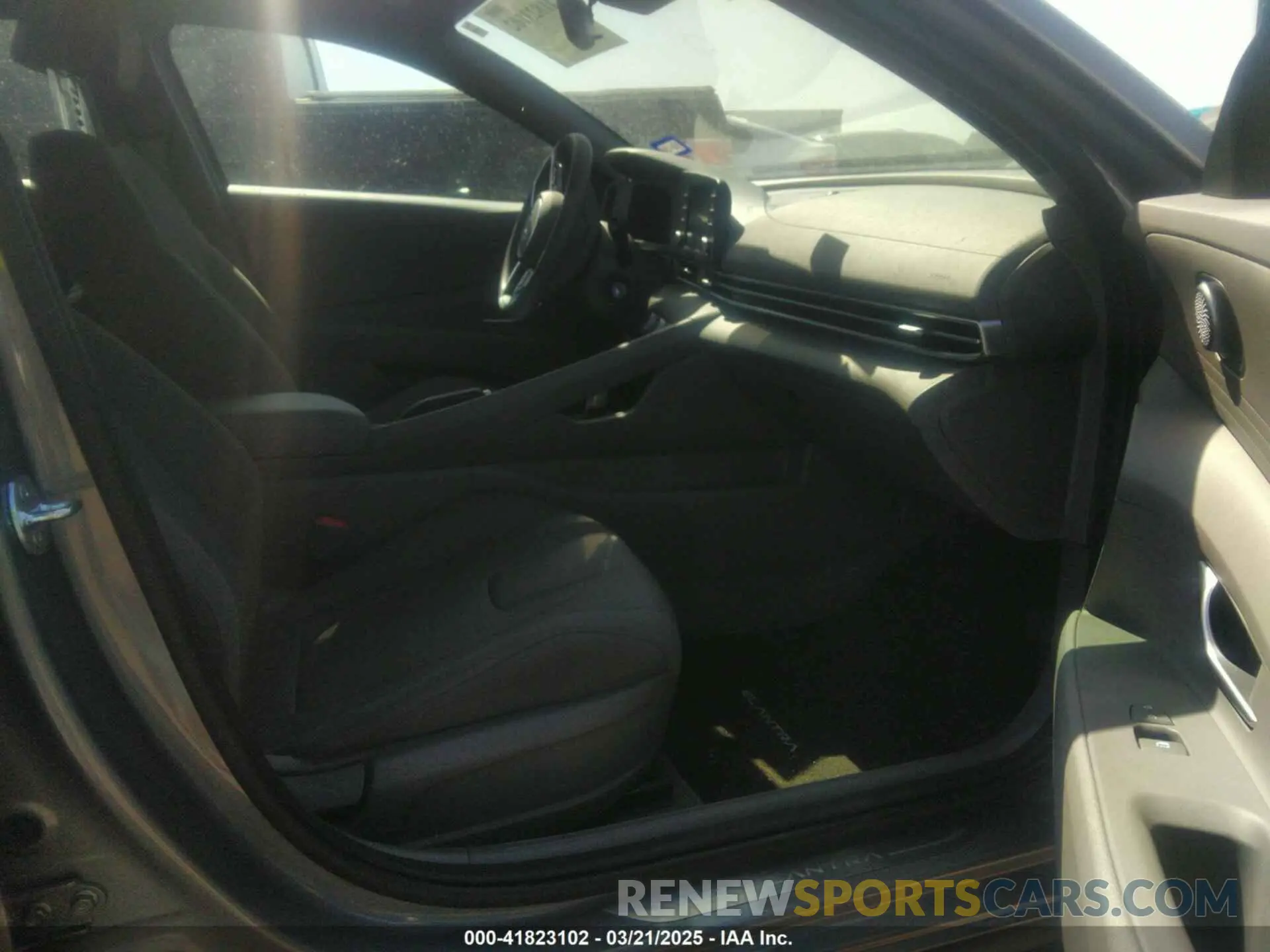 5 Photograph of a damaged car KMHLL4DG1RU834220 HYUNDAI ELANTRA 2024