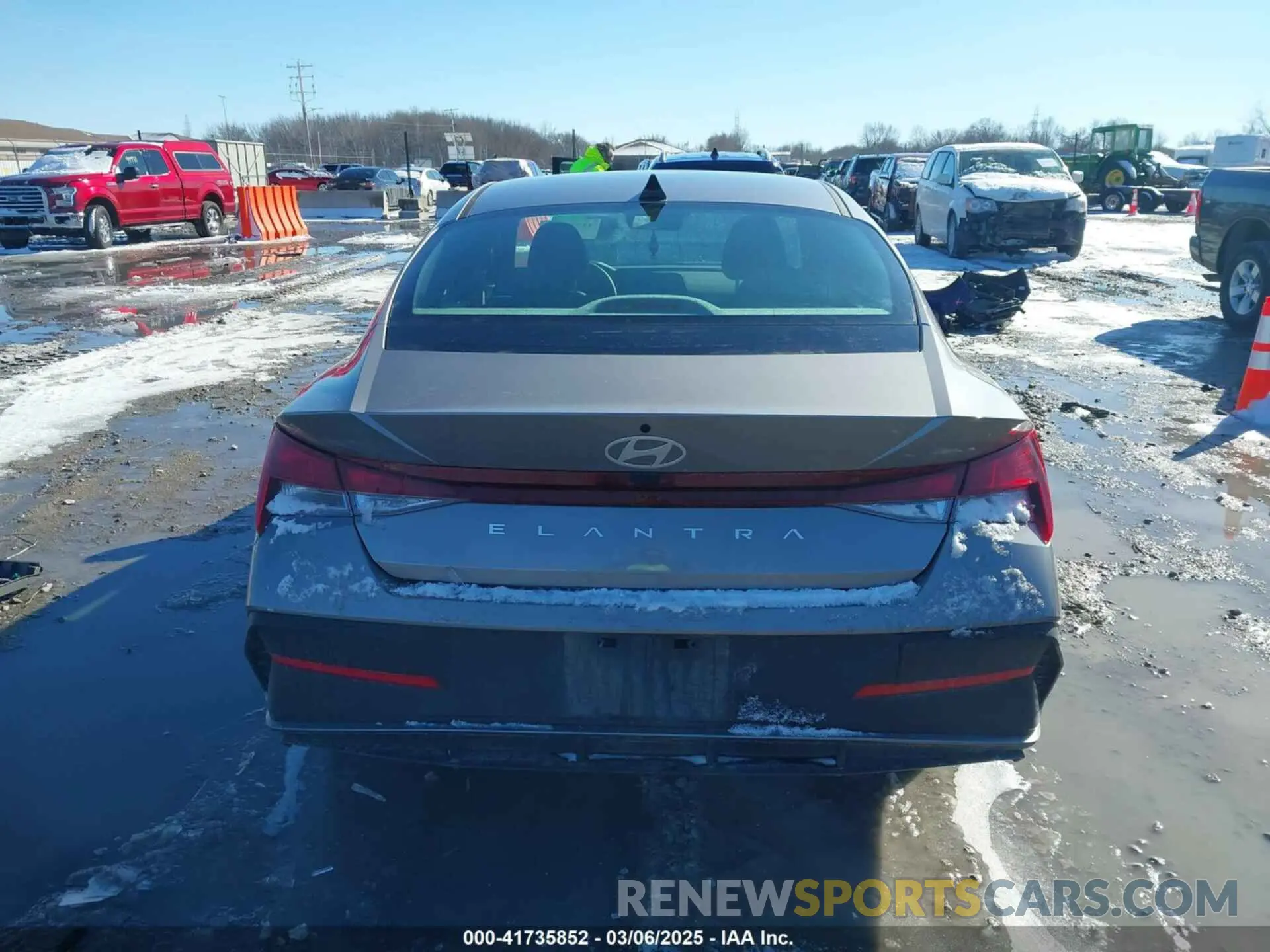 17 Photograph of a damaged car KMHLL4DG2RU826658 HYUNDAI ELANTRA 2024