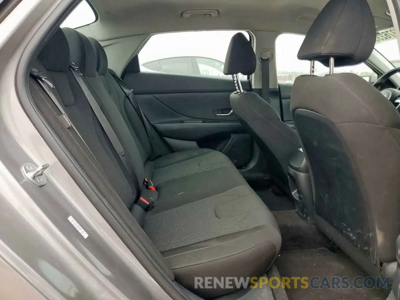 10 Photograph of a damaged car KMHLL4DG3RU681193 HYUNDAI ELANTRA 2024