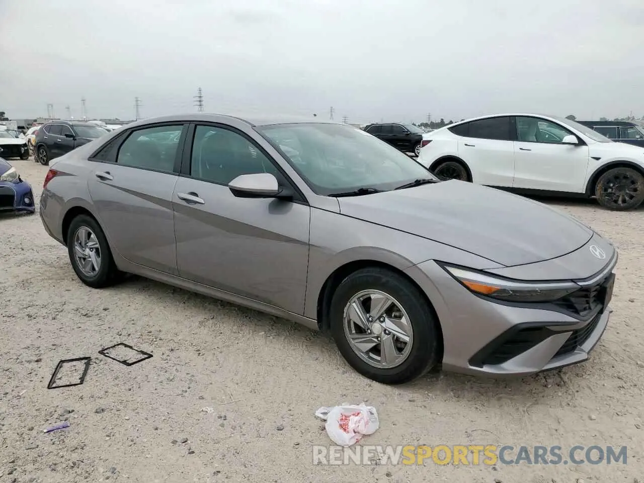 4 Photograph of a damaged car KMHLL4DG3RU681193 HYUNDAI ELANTRA 2024