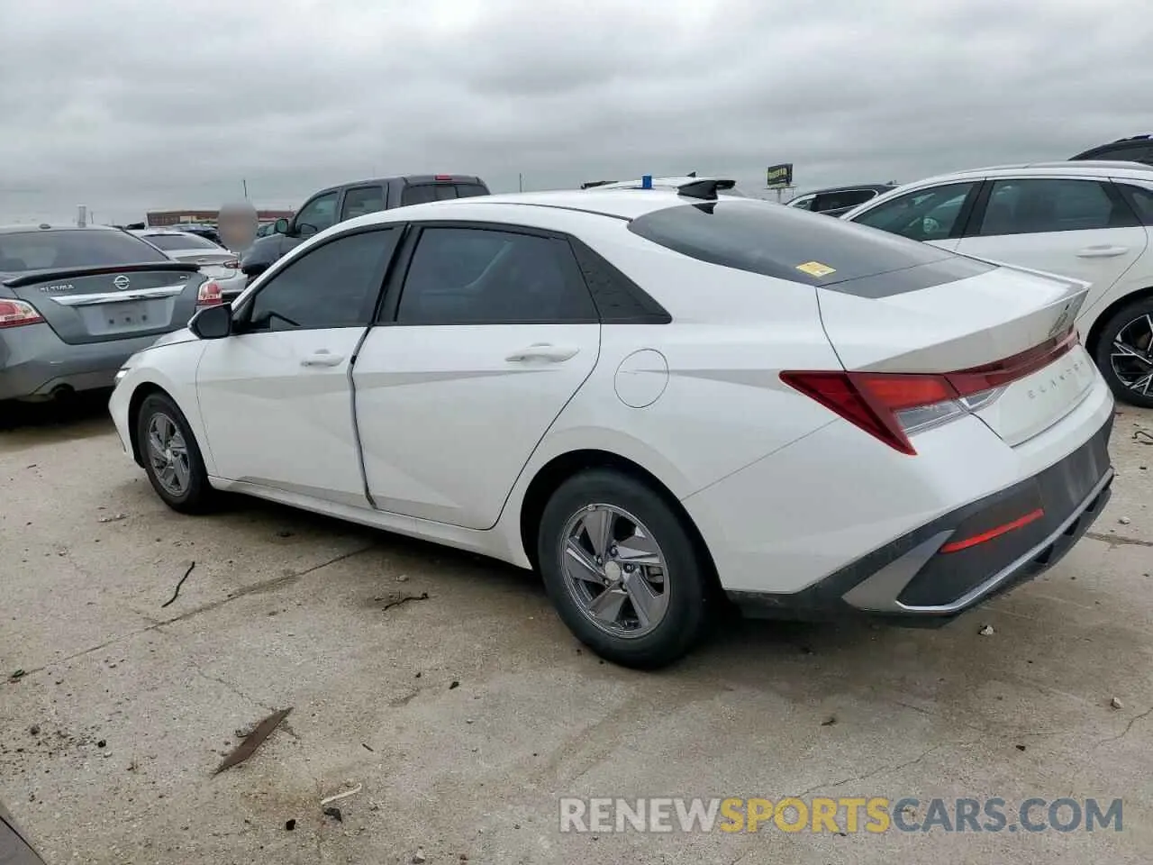 2 Photograph of a damaged car KMHLL4DG3RU828340 HYUNDAI ELANTRA 2024