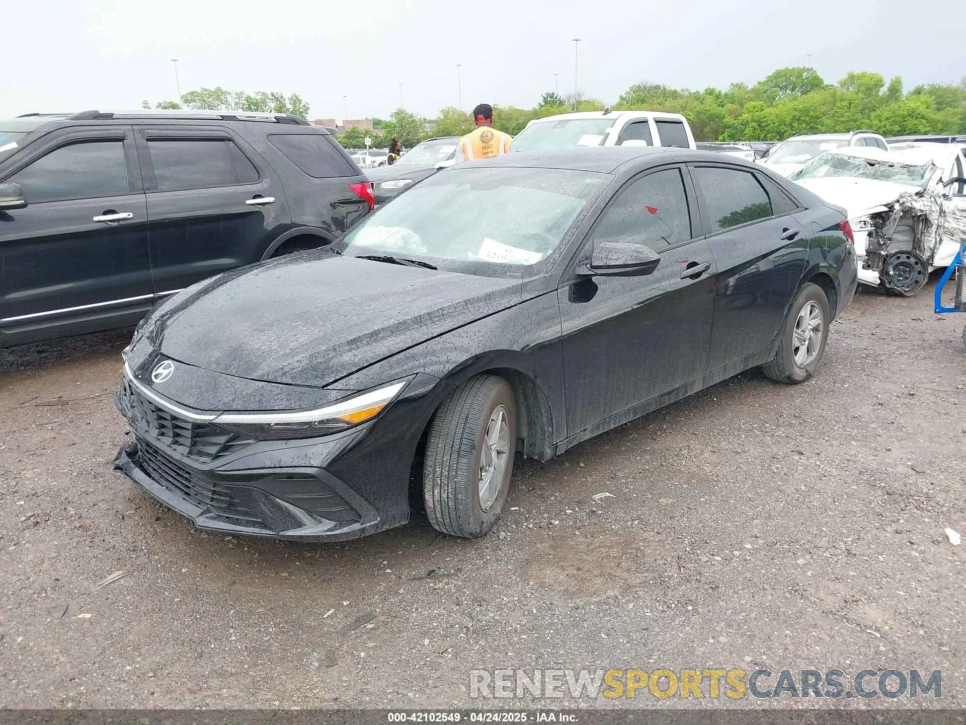 2 Photograph of a damaged car KMHLL4DG3RU829049 HYUNDAI ELANTRA 2024