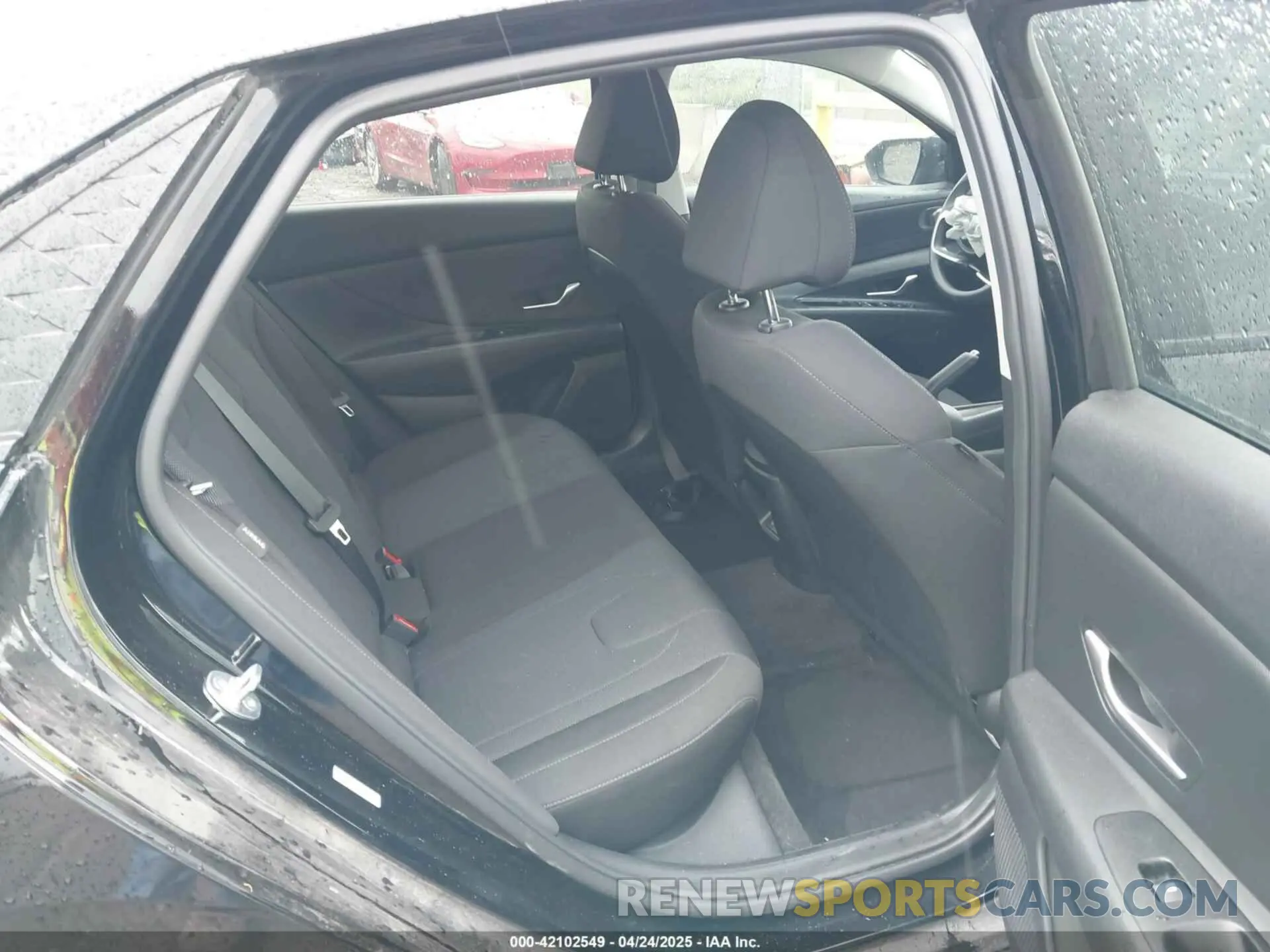 8 Photograph of a damaged car KMHLL4DG3RU829049 HYUNDAI ELANTRA 2024