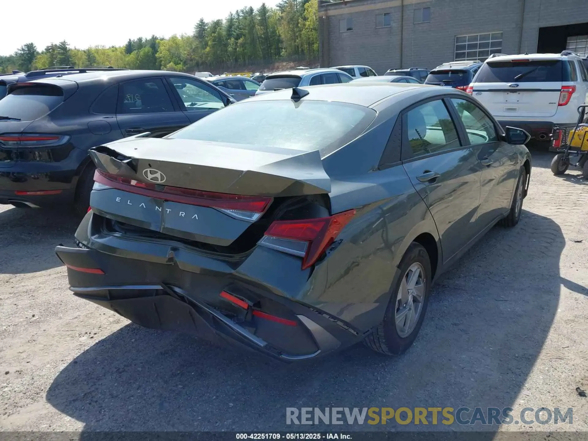 4 Photograph of a damaged car KMHLL4DG5RU726988 HYUNDAI ELANTRA 2024
