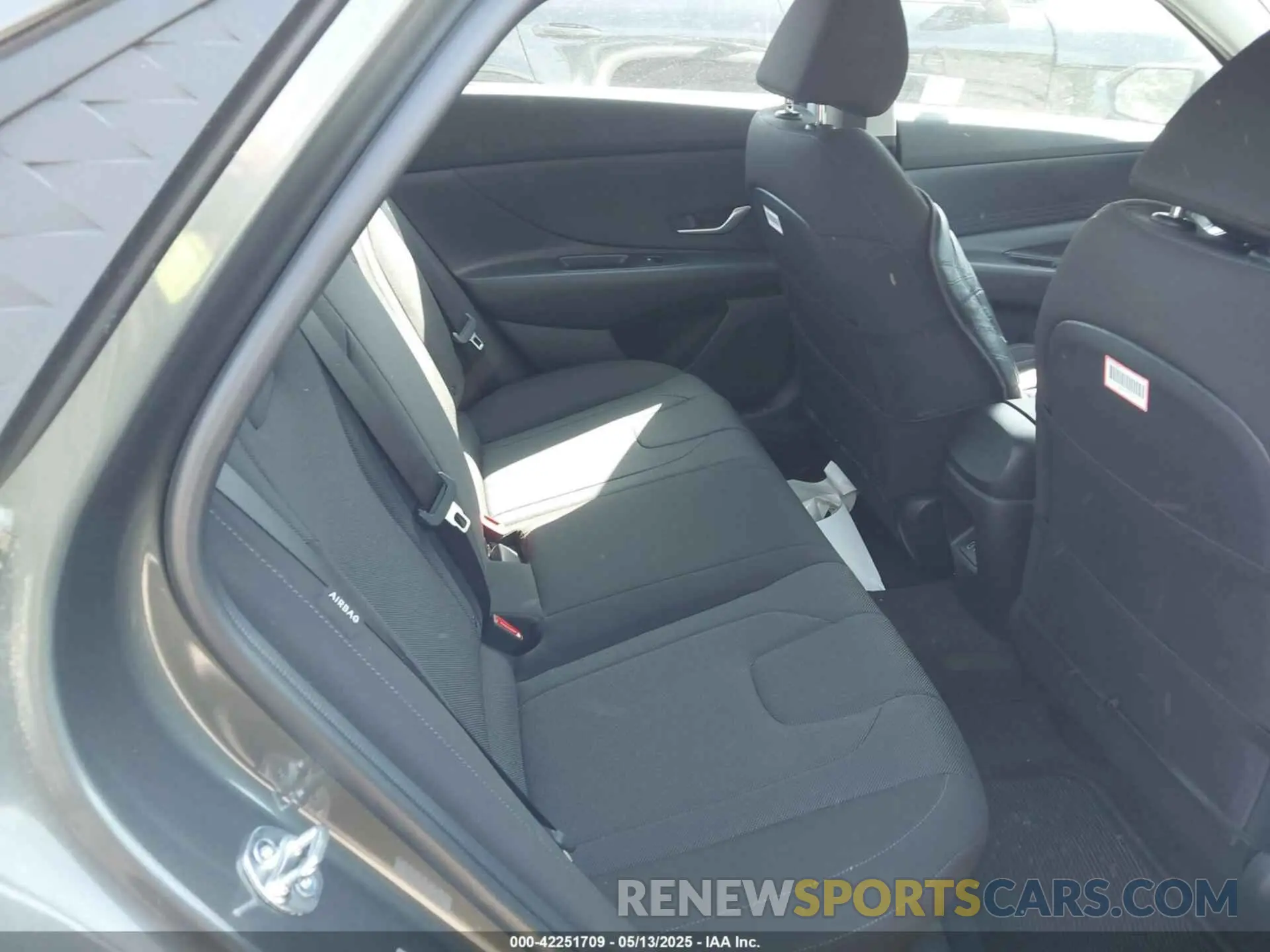 8 Photograph of a damaged car KMHLL4DG5RU726988 HYUNDAI ELANTRA 2024