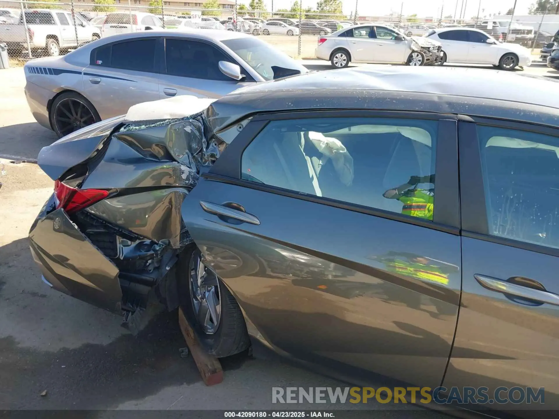 18 Photograph of a damaged car KMHLL4DG5RU841235 HYUNDAI ELANTRA 2024
