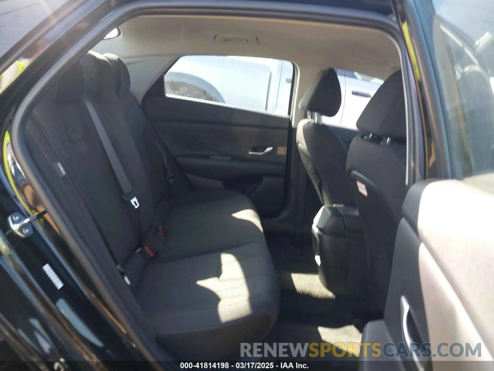 8 Photograph of a damaged car KMHLL4DG5RU842031 HYUNDAI ELANTRA 2024