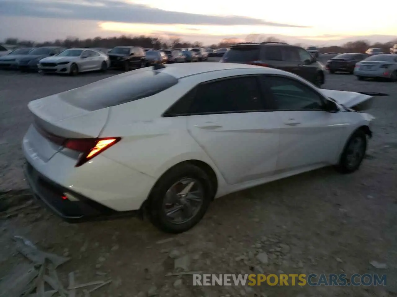 3 Photograph of a damaged car KMHLL4DG6RU843446 HYUNDAI ELANTRA 2024
