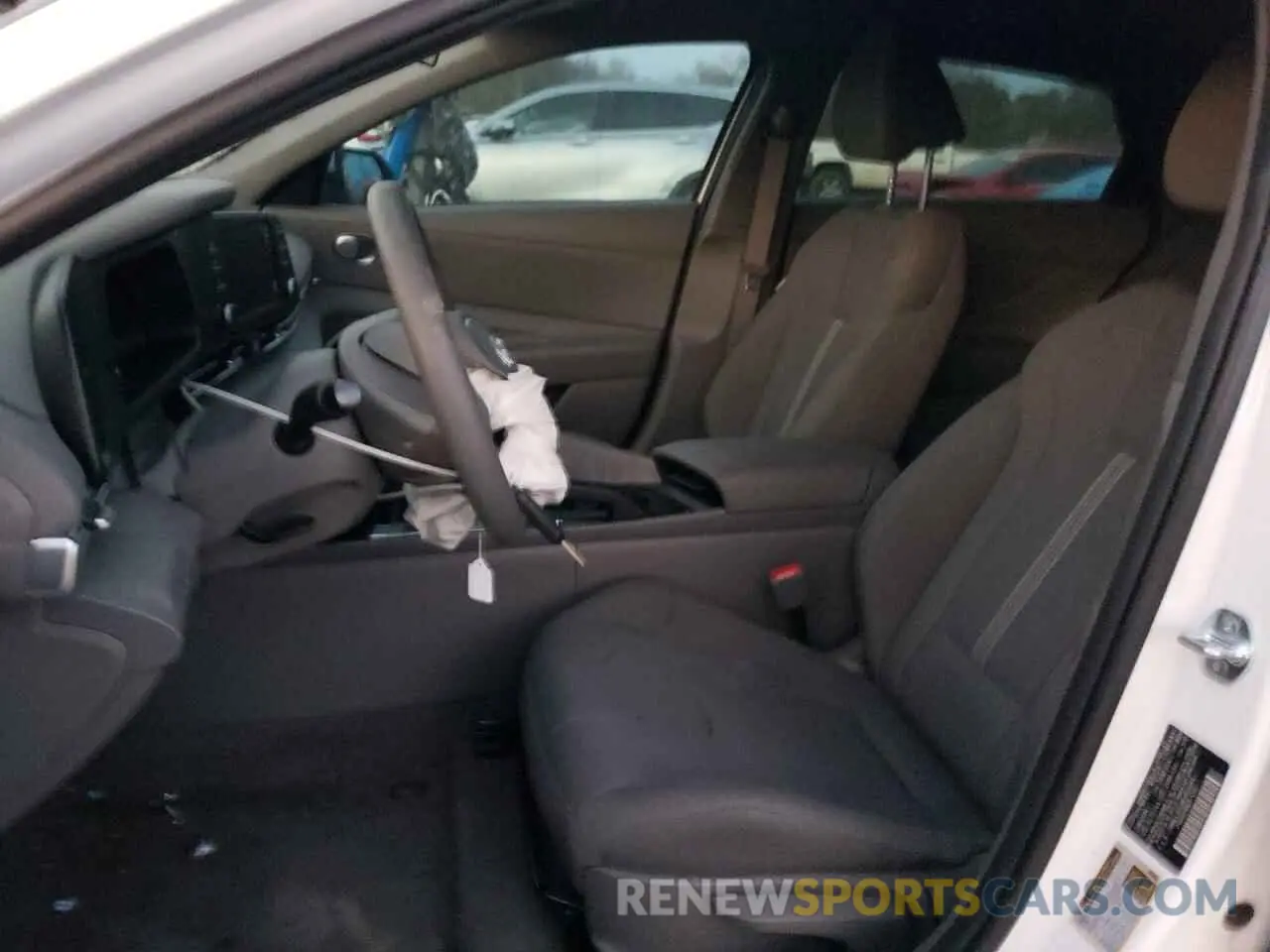 7 Photograph of a damaged car KMHLL4DG6RU843446 HYUNDAI ELANTRA 2024