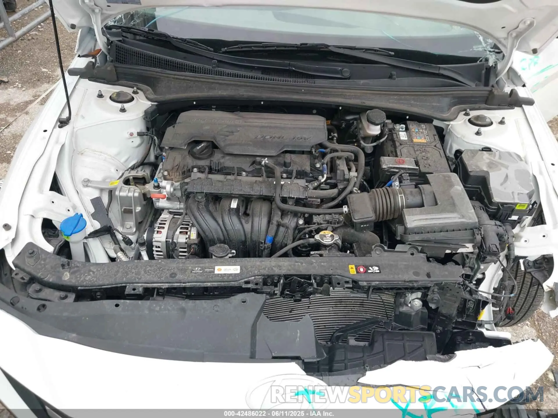 10 Photograph of a damaged car KMHLL4DG7RU821097 HYUNDAI ELANTRA 2024