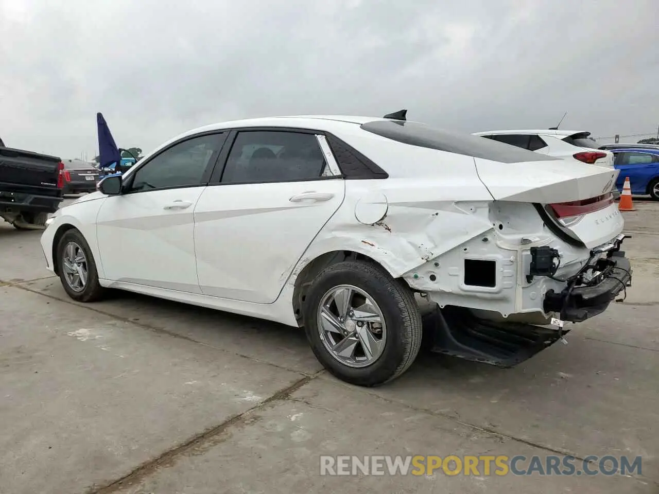 2 Photograph of a damaged car KMHLL4DG8RU761833 HYUNDAI ELANTRA 2024