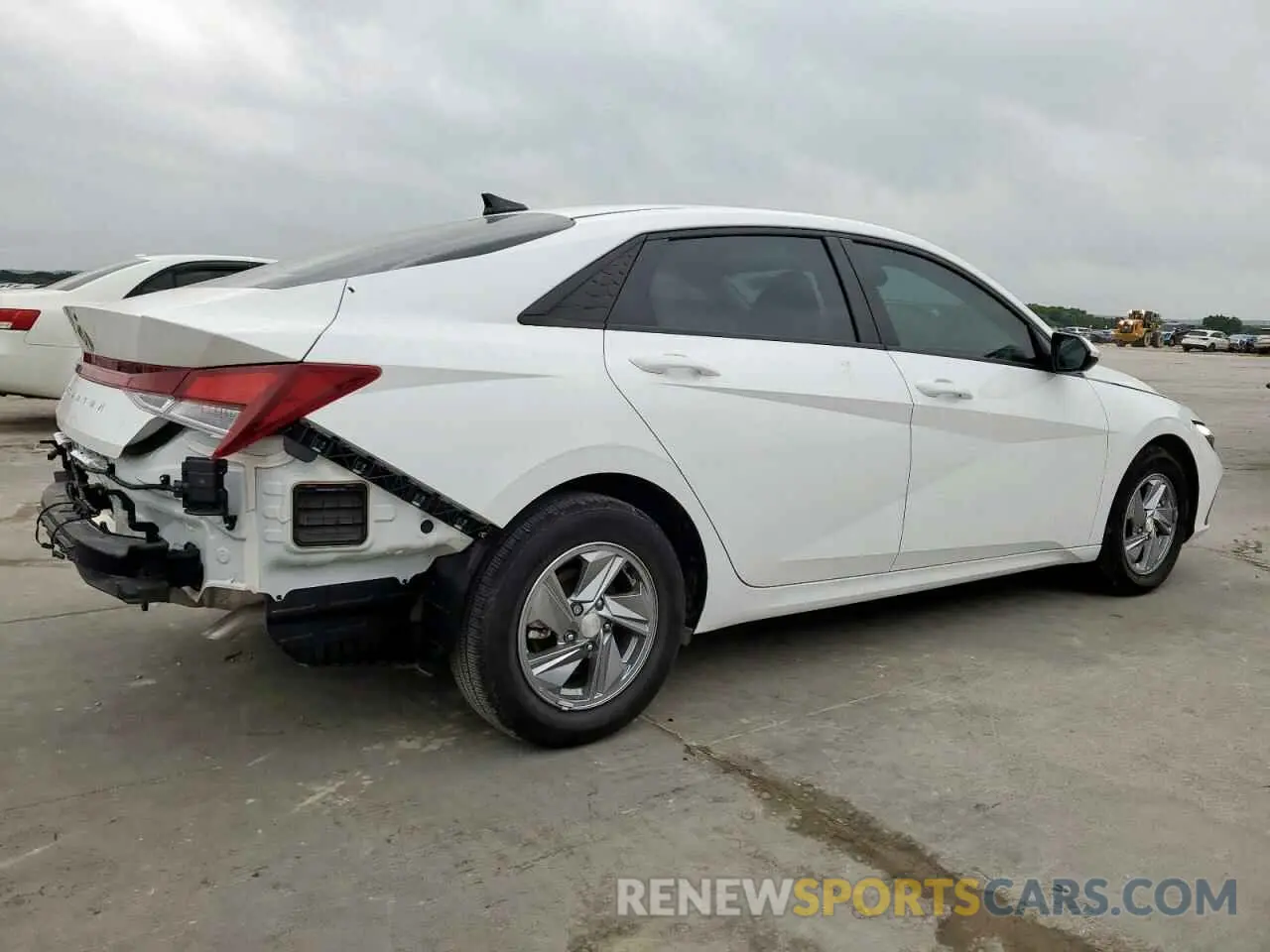 3 Photograph of a damaged car KMHLL4DG8RU761833 HYUNDAI ELANTRA 2024