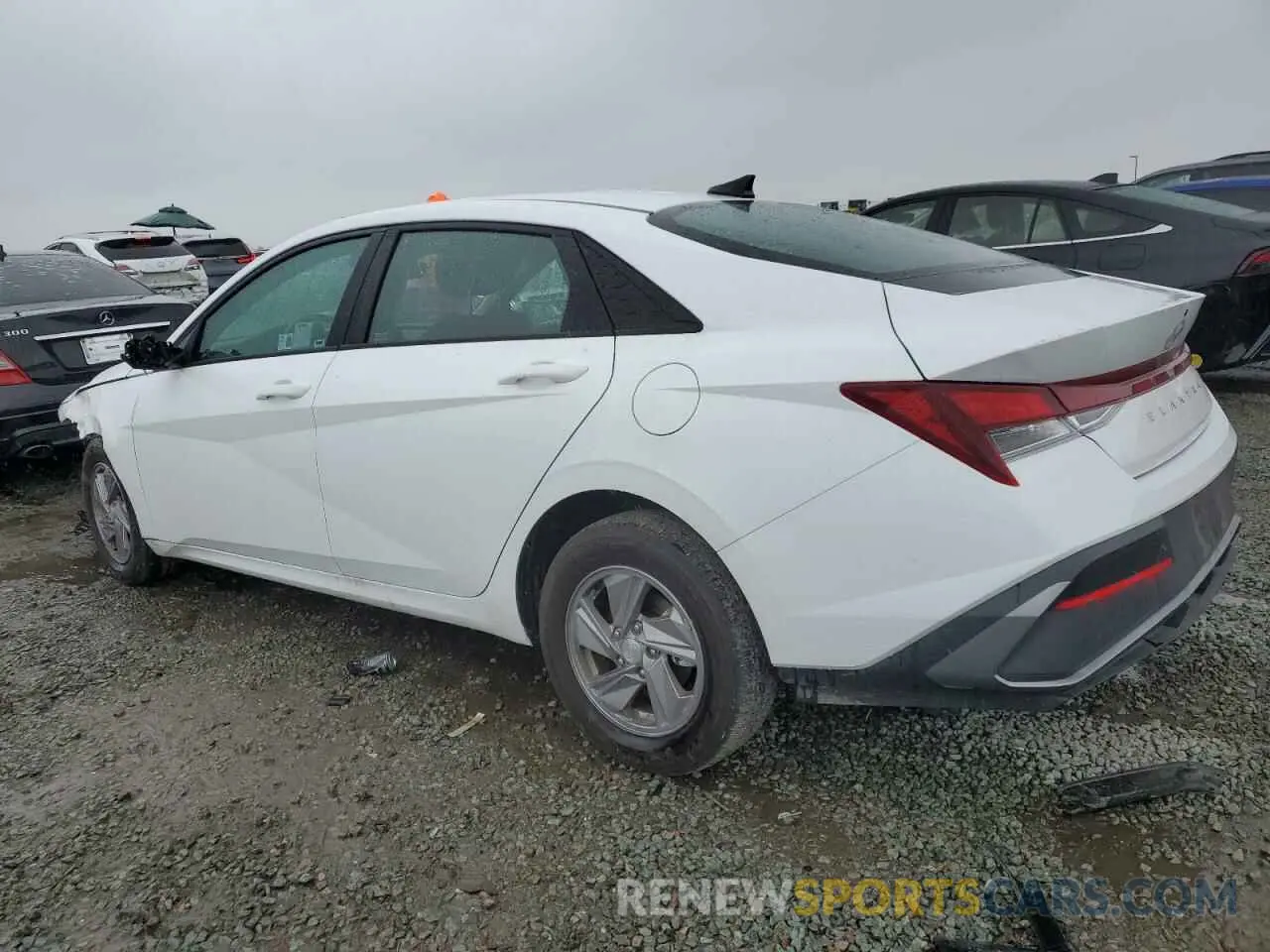 2 Photograph of a damaged car KMHLL4DG8RU816748 HYUNDAI ELANTRA 2024
