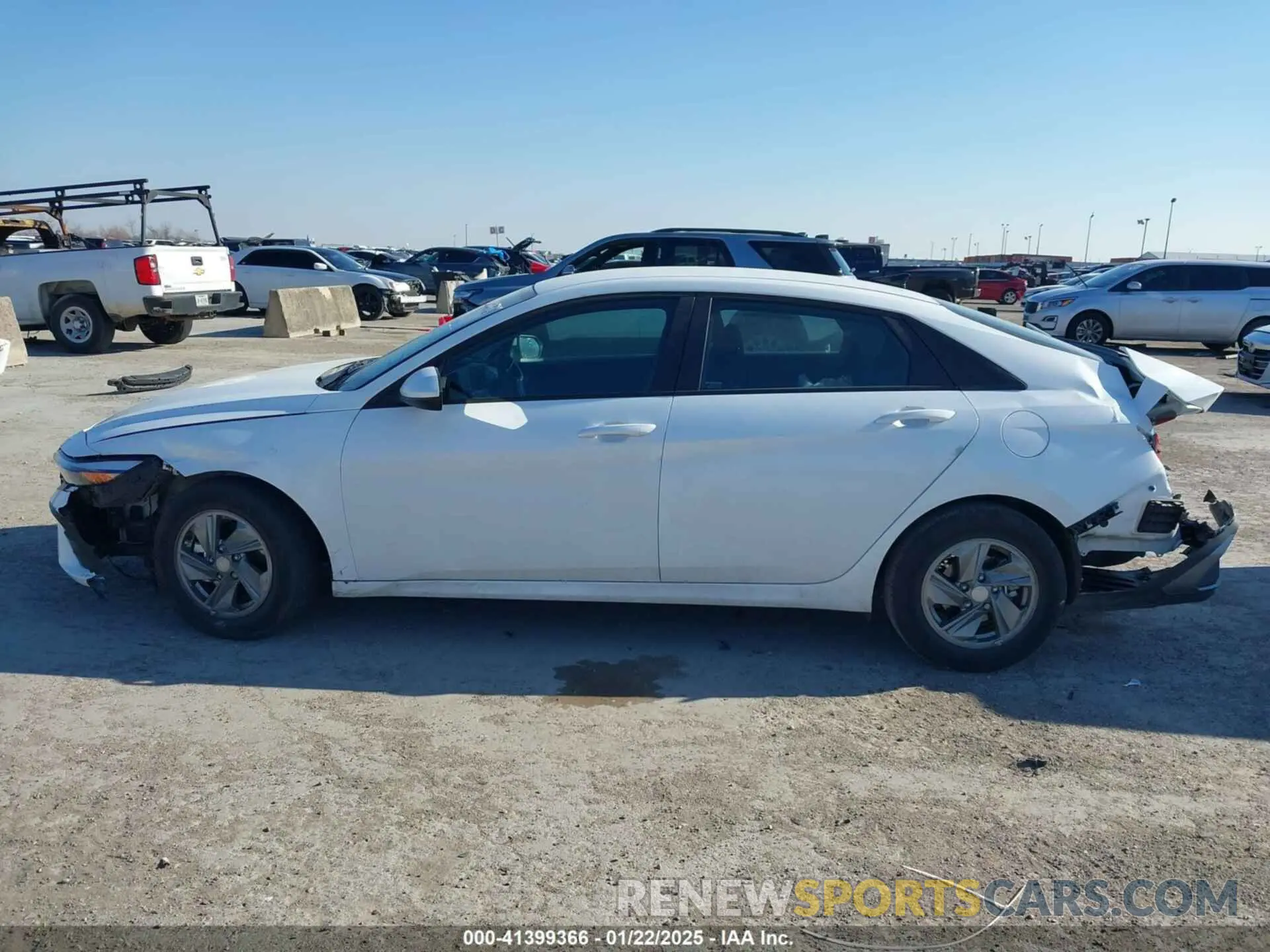 15 Photograph of a damaged car KMHLL4DG9RU828312 HYUNDAI ELANTRA 2024