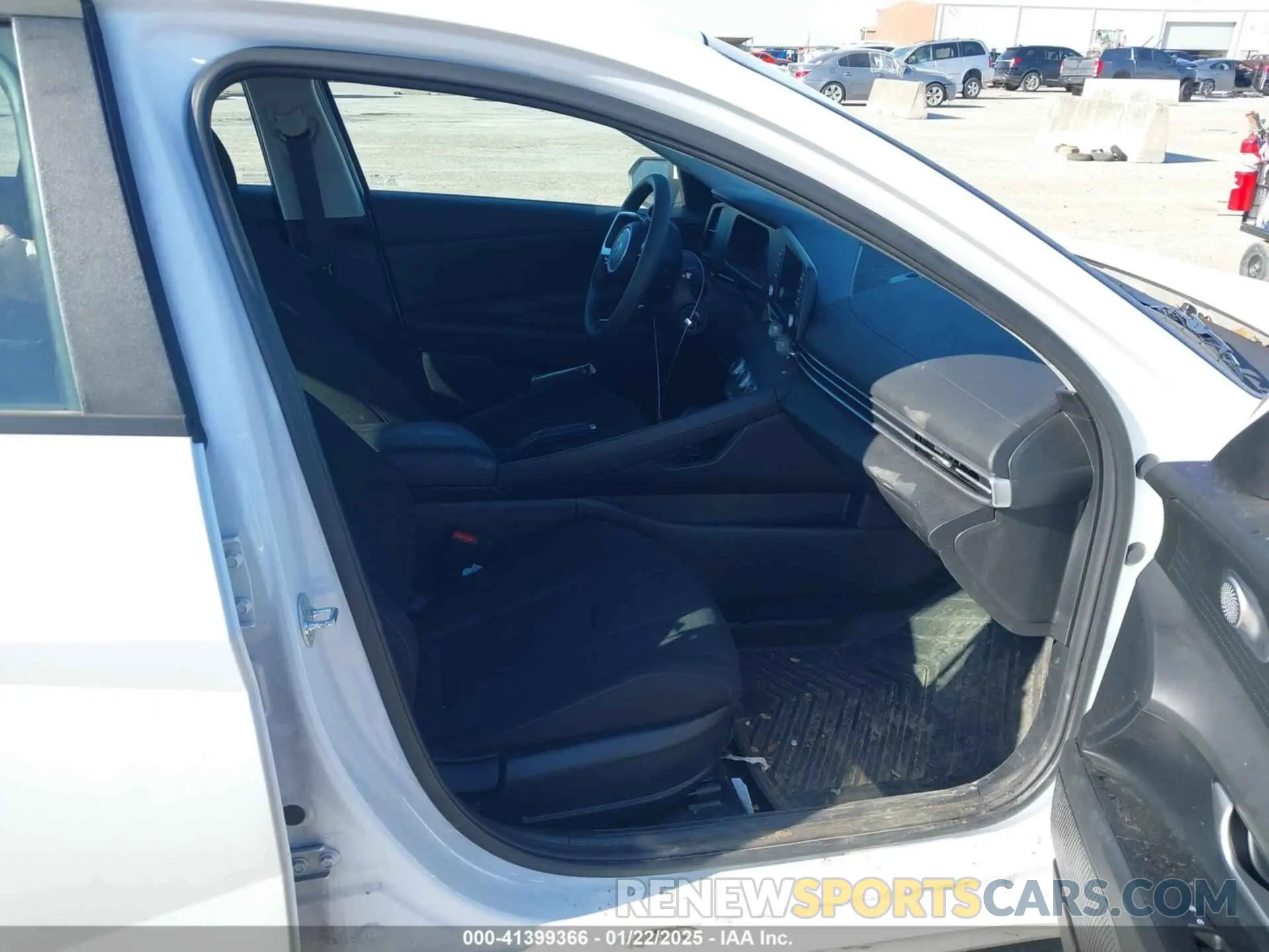 5 Photograph of a damaged car KMHLL4DG9RU828312 HYUNDAI ELANTRA 2024
