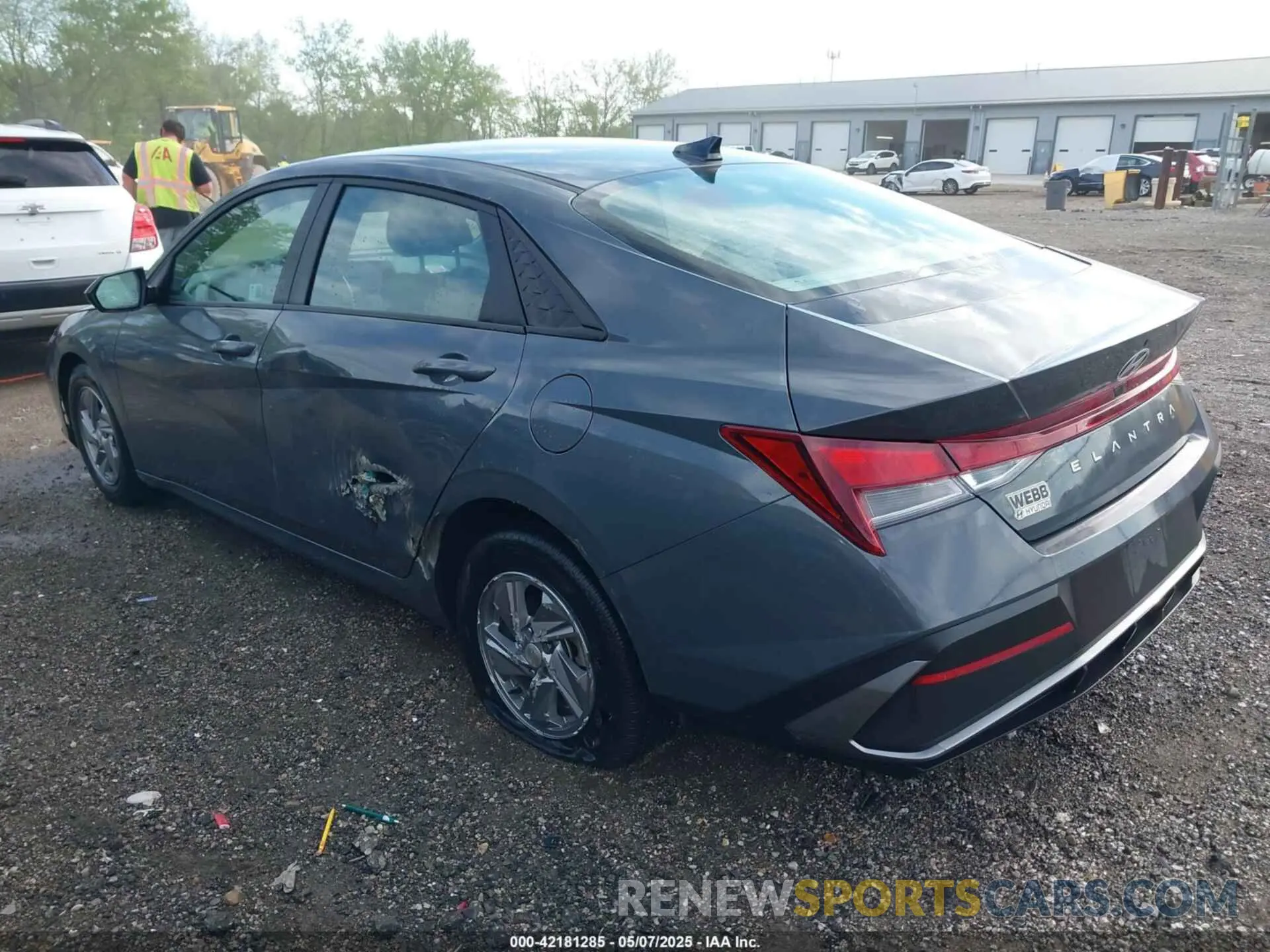 3 Photograph of a damaged car KMHLL4DGXRU786085 HYUNDAI ELANTRA 2024
