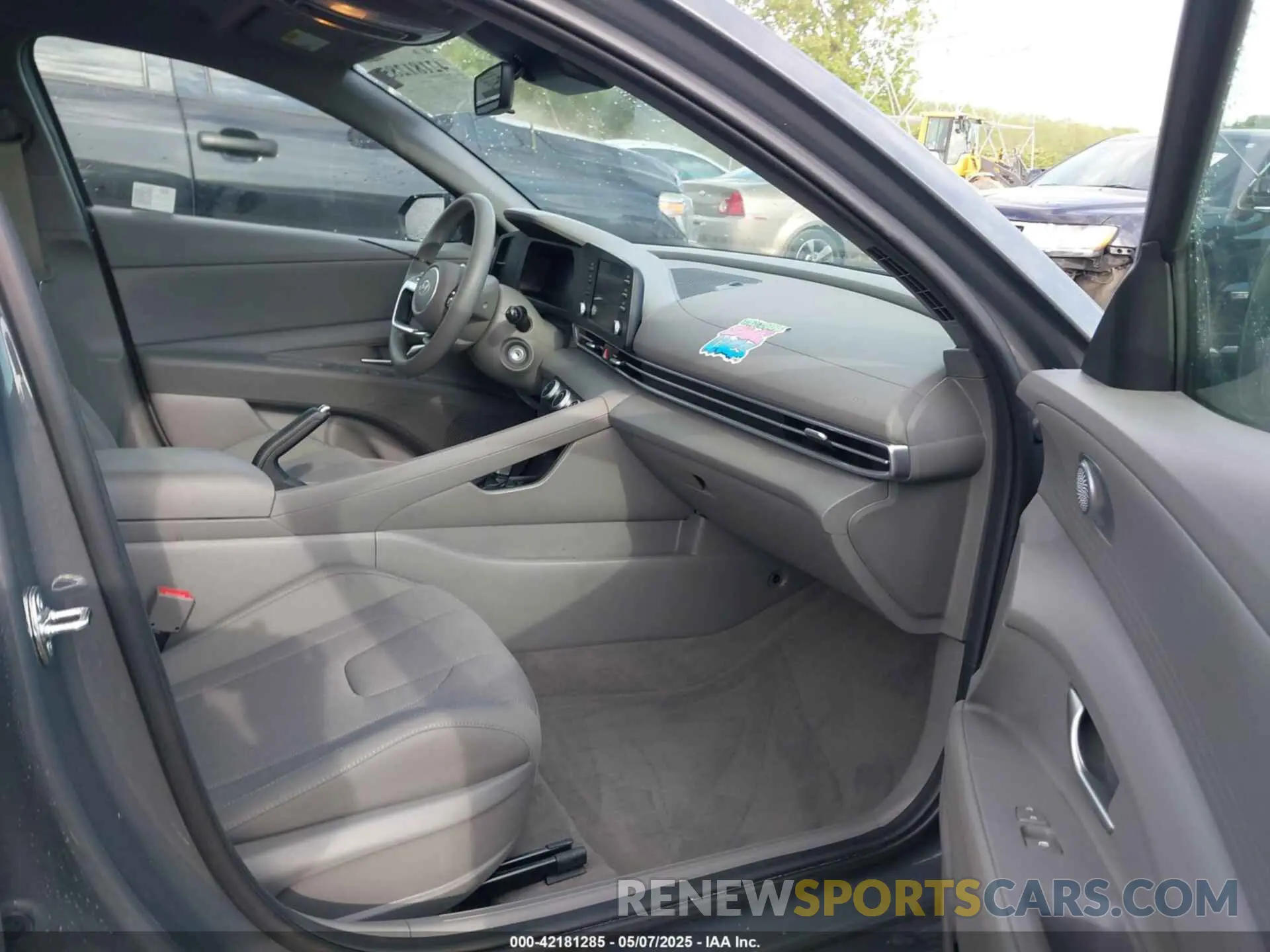 5 Photograph of a damaged car KMHLL4DGXRU786085 HYUNDAI ELANTRA 2024