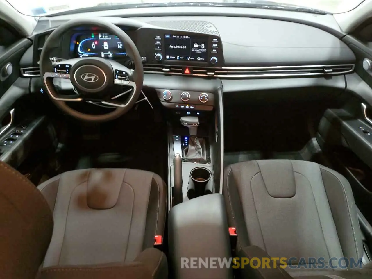 8 Photograph of a damaged car KMHLL4DGXRU813835 HYUNDAI ELANTRA 2024