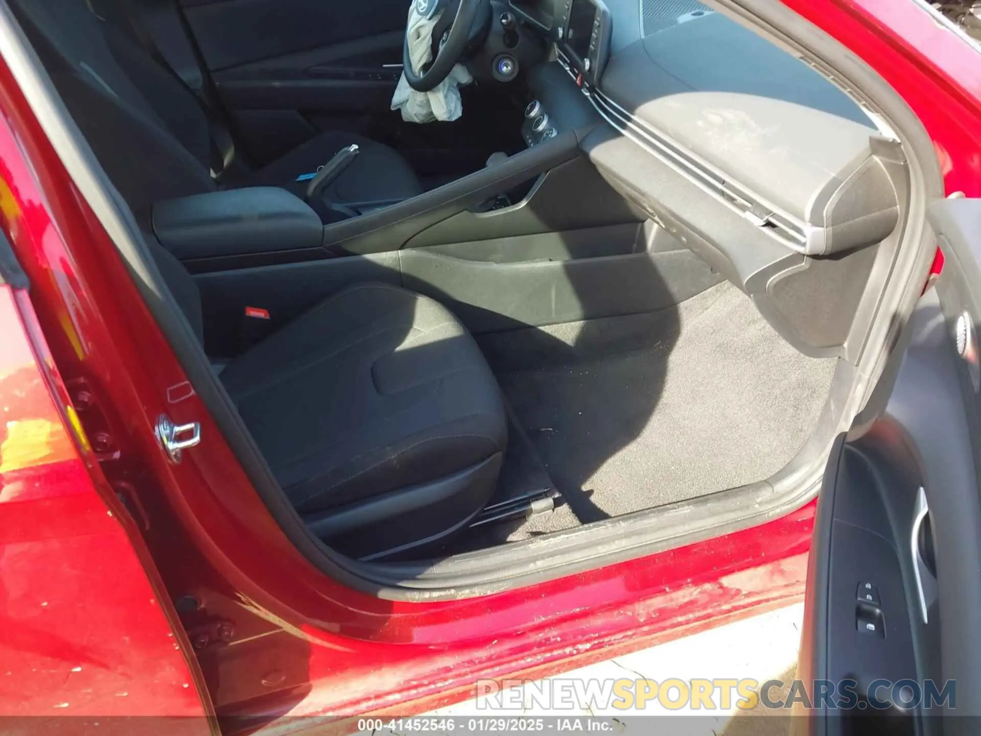 5 Photograph of a damaged car KMHLL4DGXRU830666 HYUNDAI ELANTRA 2024