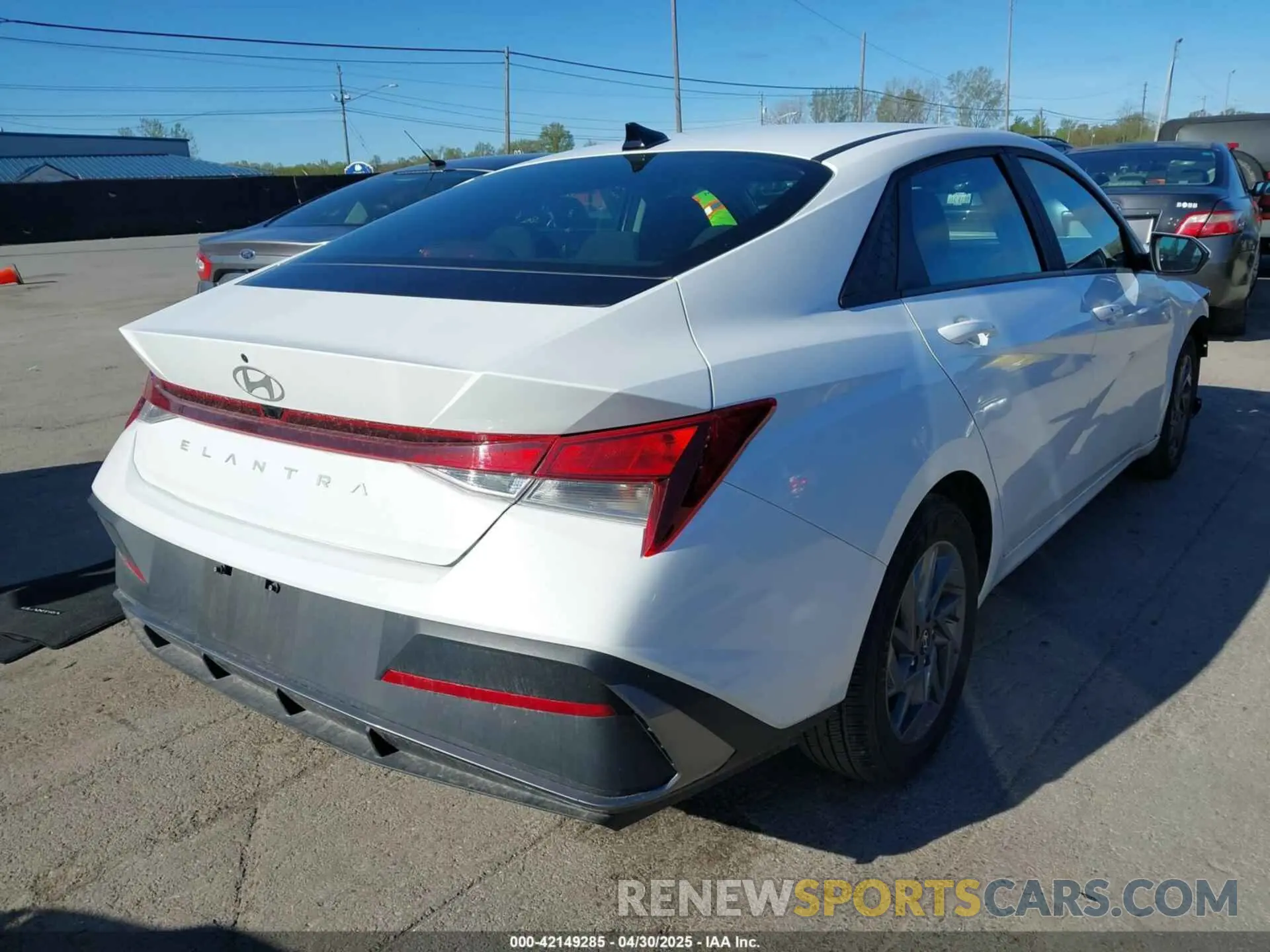 4 Photograph of a damaged car KMHLM4DG0RU643353 HYUNDAI ELANTRA 2024