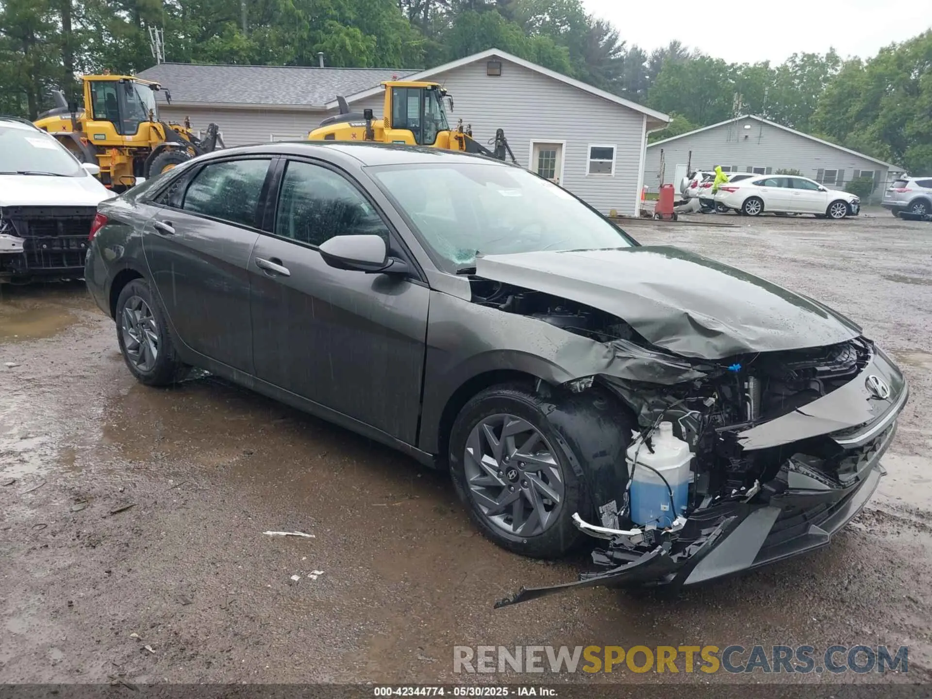 1 Photograph of a damaged car KMHLM4DG0RU685165 HYUNDAI ELANTRA 2024
