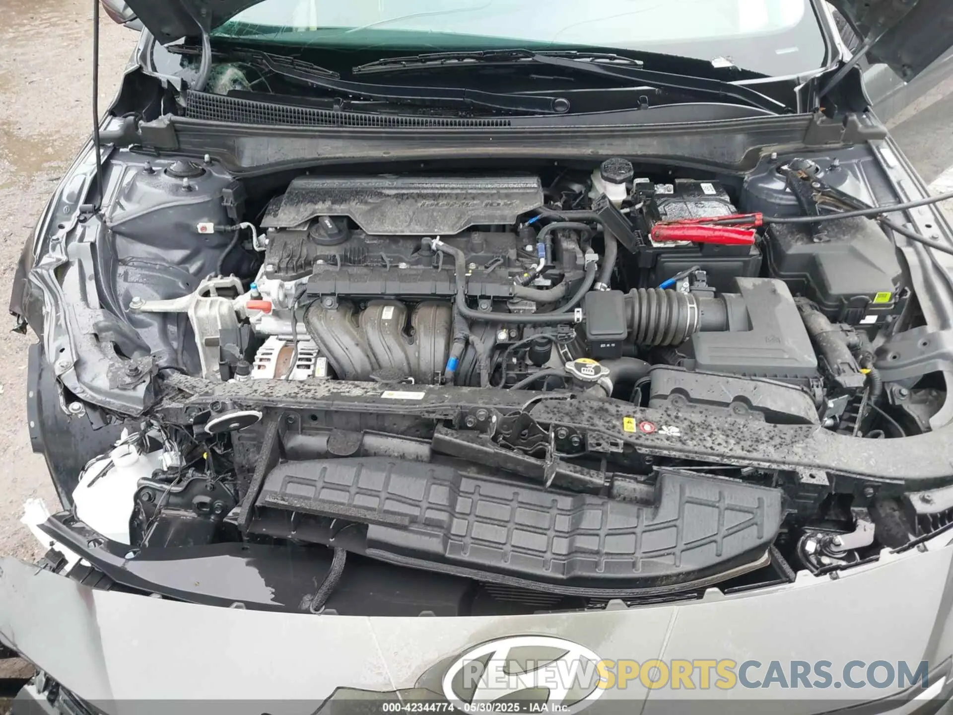 10 Photograph of a damaged car KMHLM4DG0RU685165 HYUNDAI ELANTRA 2024