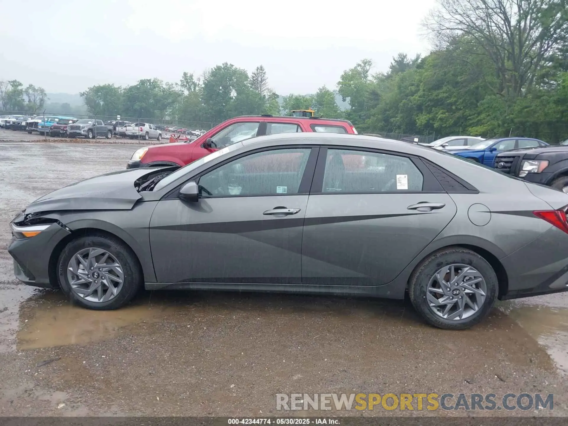 15 Photograph of a damaged car KMHLM4DG0RU685165 HYUNDAI ELANTRA 2024